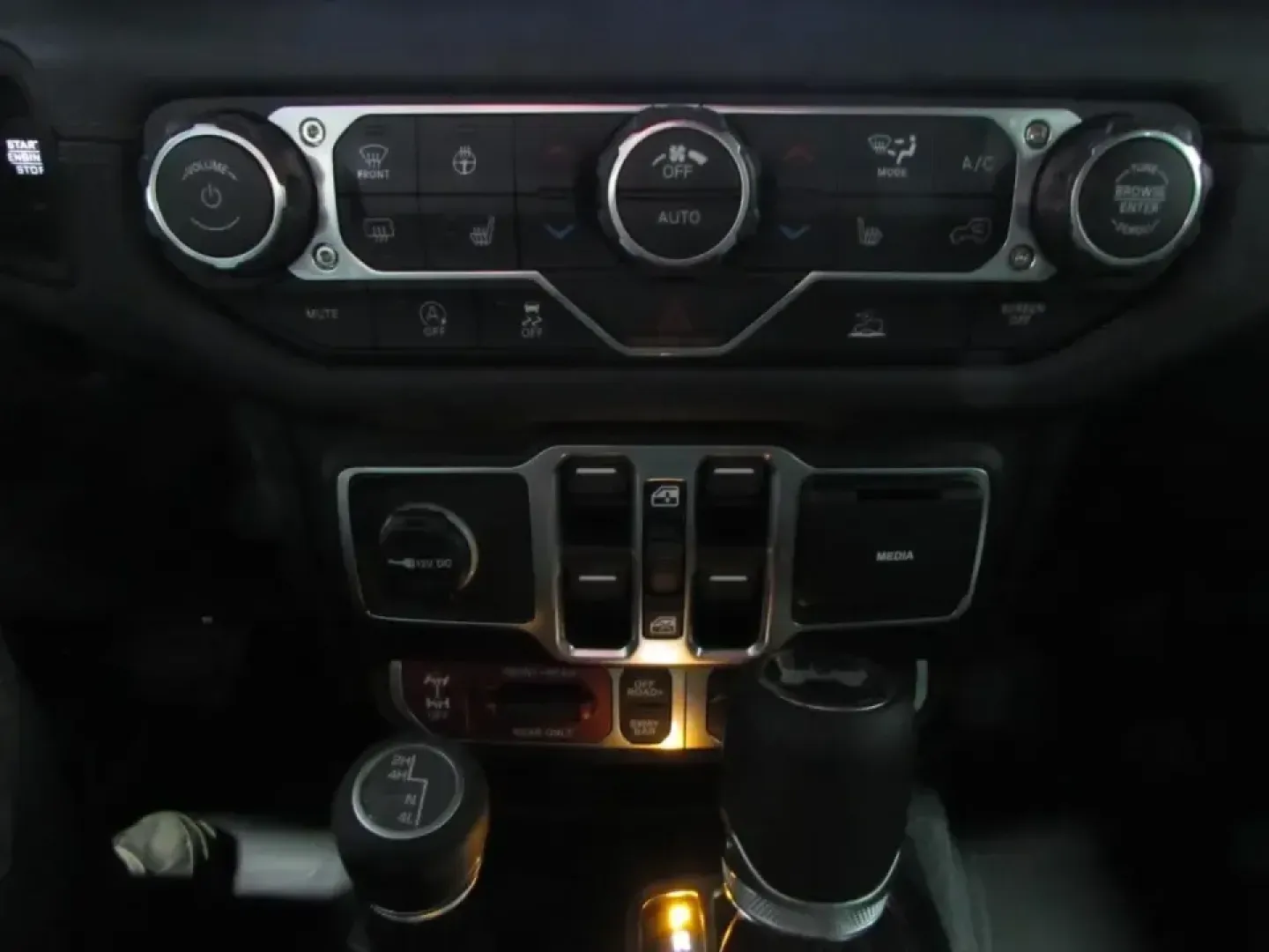 2026 /Black Jeep Wrangler Rubicon (1C4PJXFG2TW) with an 3.6L V6 DOHC 24V engine, 6M transmission, located at 12830 Highway 21, De Soto, MO, 63020, (636) 337-7777, 38.153099, -90.573624 - Weekend adventures don't have to wait for someday. If your ideal Saturday starts with coffee in De Soto and ends with mud on the tires after a run out toward St. Francois State Park or a scenic cruise along Highway 21, this 2026 Jeep Wrangler Rubicon is built for that lifestyle-trail-capable, commut - Photo#28