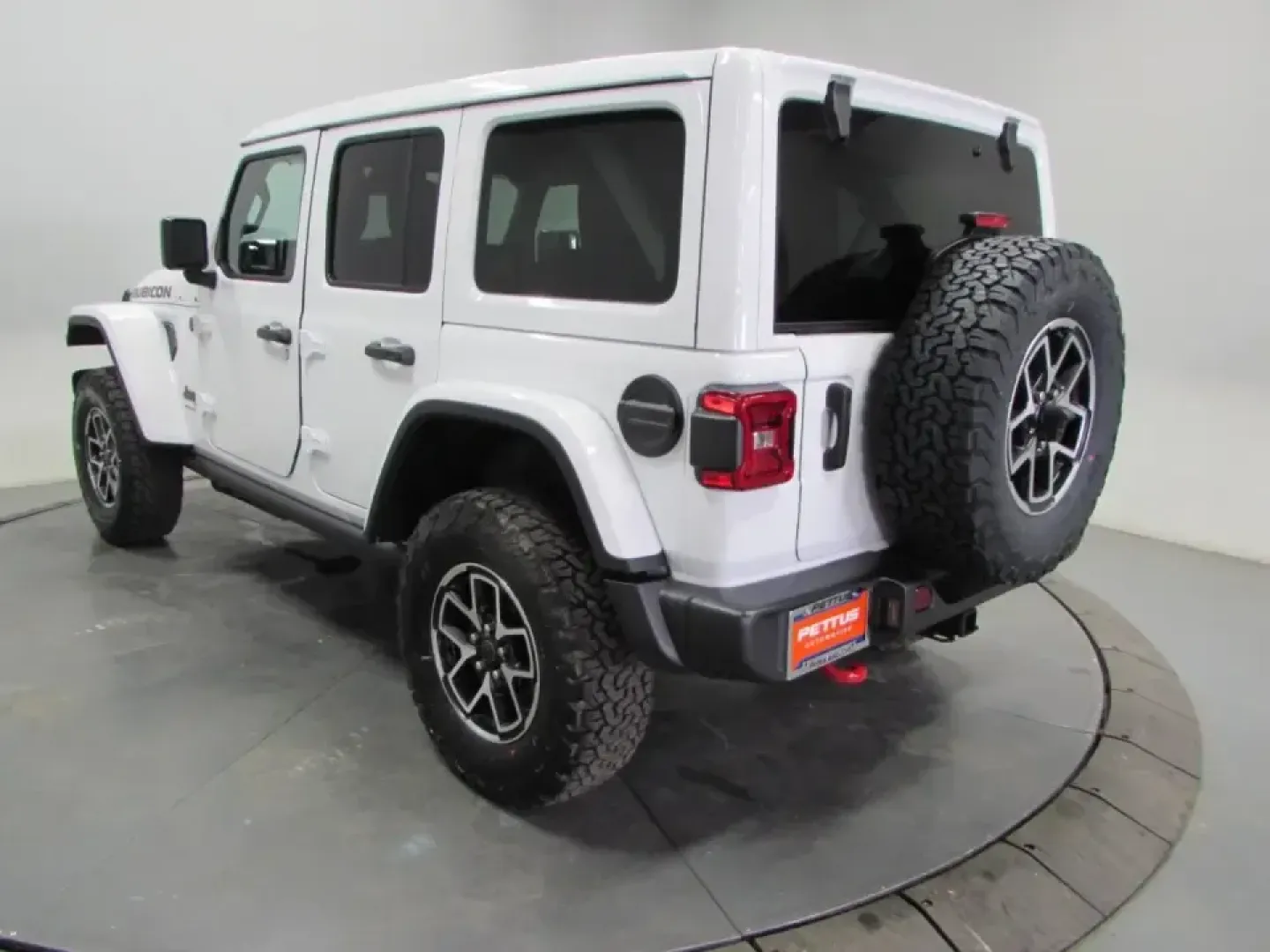 2026 /Black Jeep Wrangler Rubicon (1C4PJXFG2TW) with an 3.6L V6 DOHC 24V engine, 6M transmission, located at 12830 Highway 21, De Soto, MO, 63020, (636) 337-7777, 38.153099, -90.573624 - Weekend adventures don't have to wait for someday. If your ideal Saturday starts with coffee in De Soto and ends with mud on the tires after a run out toward St. Francois State Park or a scenic cruise along Highway 21, this 2026 Jeep Wrangler Rubicon is built for that lifestyle-trail-capable, commut - Photo#4