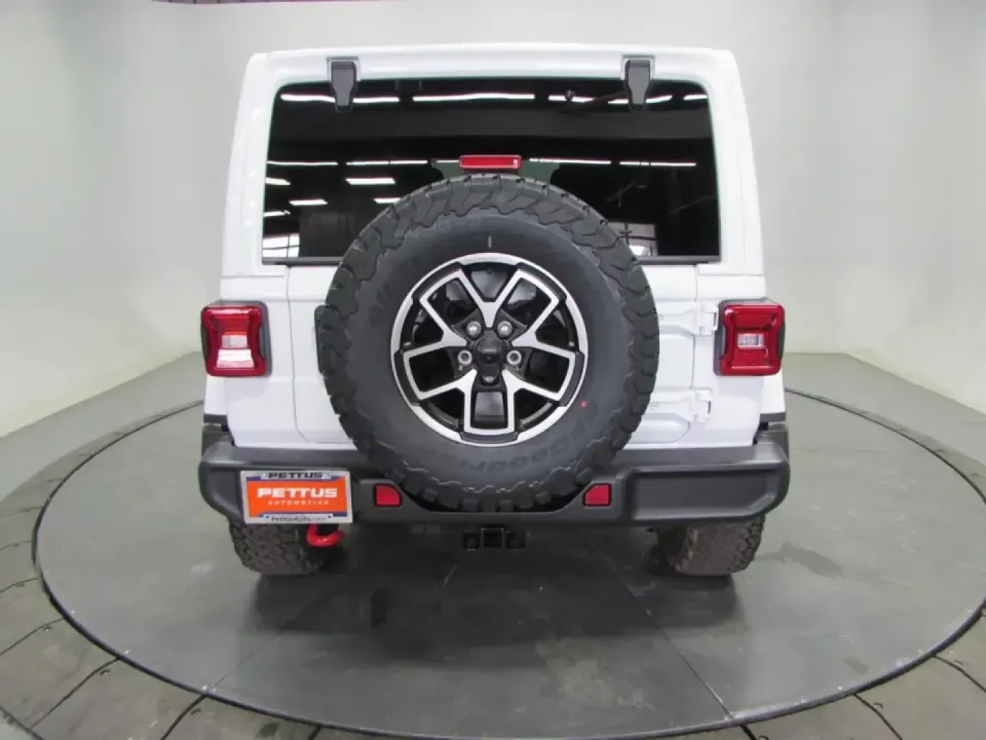 2026 /Black Jeep Wrangler Rubicon (1C4PJXFG2TW) with an 3.6L V6 DOHC 24V engine, 6M transmission, located at 12830 Highway 21, De Soto, MO, 63020, (636) 337-7777, 38.153099, -90.573624 - Weekend adventures don't have to wait for someday. If your ideal Saturday starts with coffee in De Soto and ends with mud on the tires after a run out toward St. Francois State Park or a scenic cruise along Highway 21, this 2026 Jeep Wrangler Rubicon is built for that lifestyle-trail-capable, commut - Photo#5