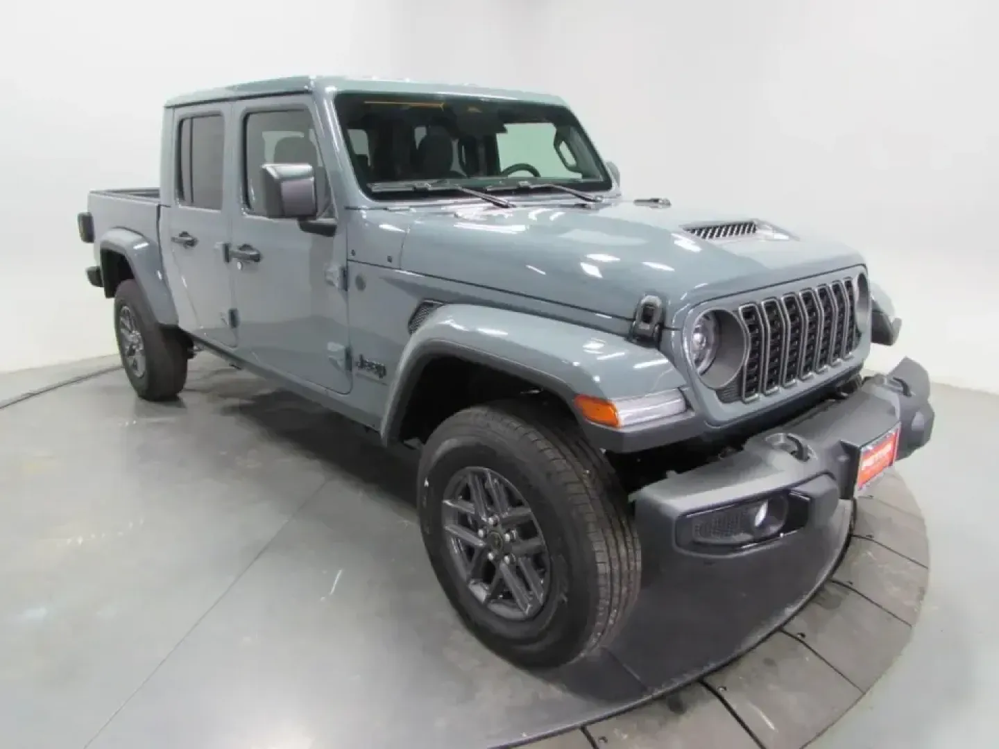 2026 /Black Jeep Gladiator Sport S (1C6PJTAG8TL) with an 3.6L V6 DOHC 24V engine, 6M transmission, located at 12830 Highway 21, De Soto, MO, 63020, (636) 337-7777, 38.153099, -90.573624 - Weekend lake runs to Washington State Park, hauling gear for a day at St. Joe State Park, or simply making the daily commute down Highway 21 feel a lot less ordinary-this 2026 Jeep Gladiator Sport is built for Missouri drivers who want real truck capability with true Jeep adventure DNA. Finished in - Photo#0