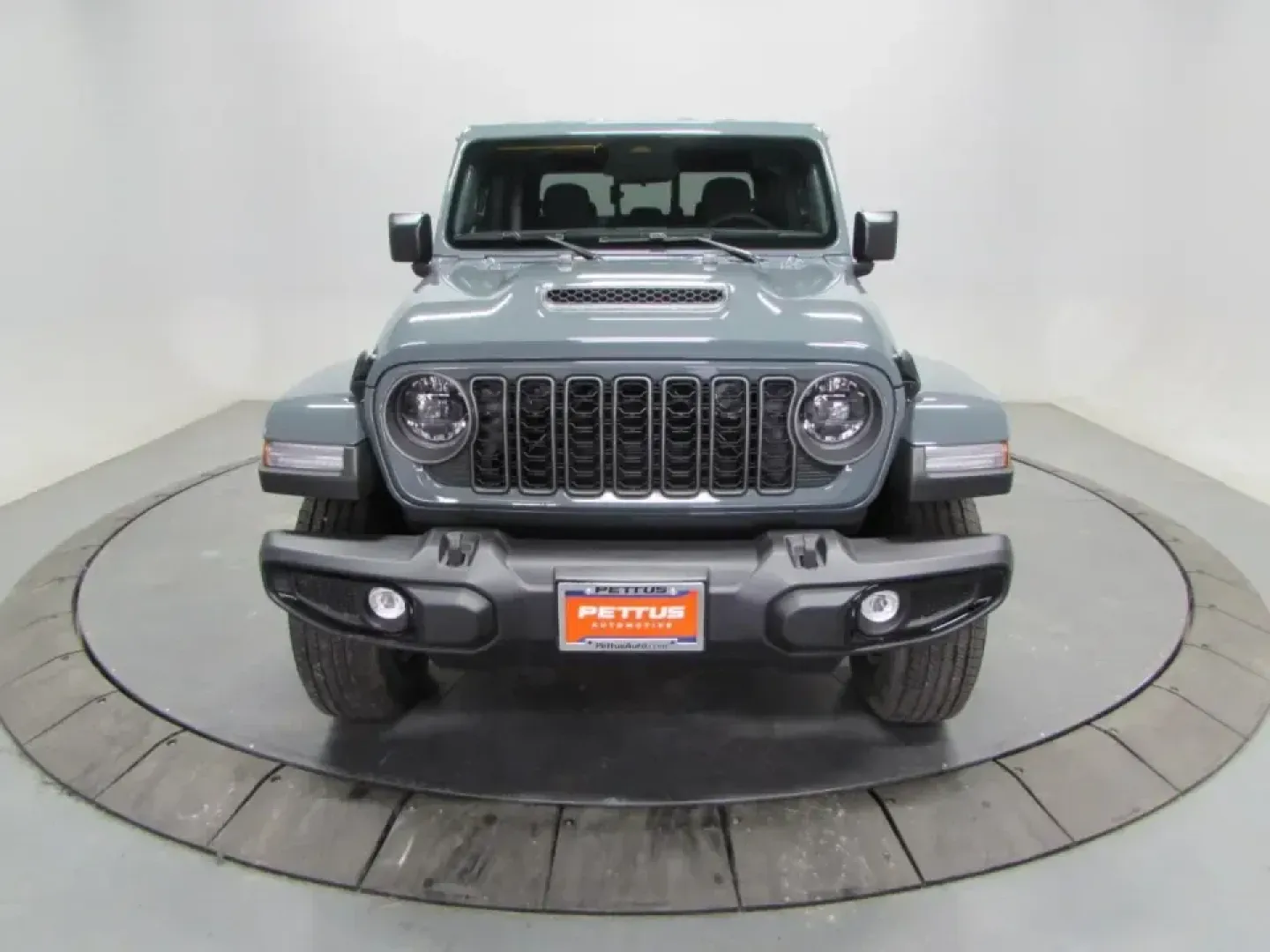 2026 /Black Jeep Gladiator Sport S (1C6PJTAG8TL) with an 3.6L V6 DOHC 24V engine, 6M transmission, located at 12830 Highway 21, De Soto, MO, 63020, (636) 337-7777, 38.153099, -90.573624 - Weekend lake runs to Washington State Park, hauling gear for a day at St. Joe State Park, or simply making the daily commute down Highway 21 feel a lot less ordinary-this 2026 Jeep Gladiator Sport is built for Missouri drivers who want real truck capability with true Jeep adventure DNA. Finished in - Photo#1