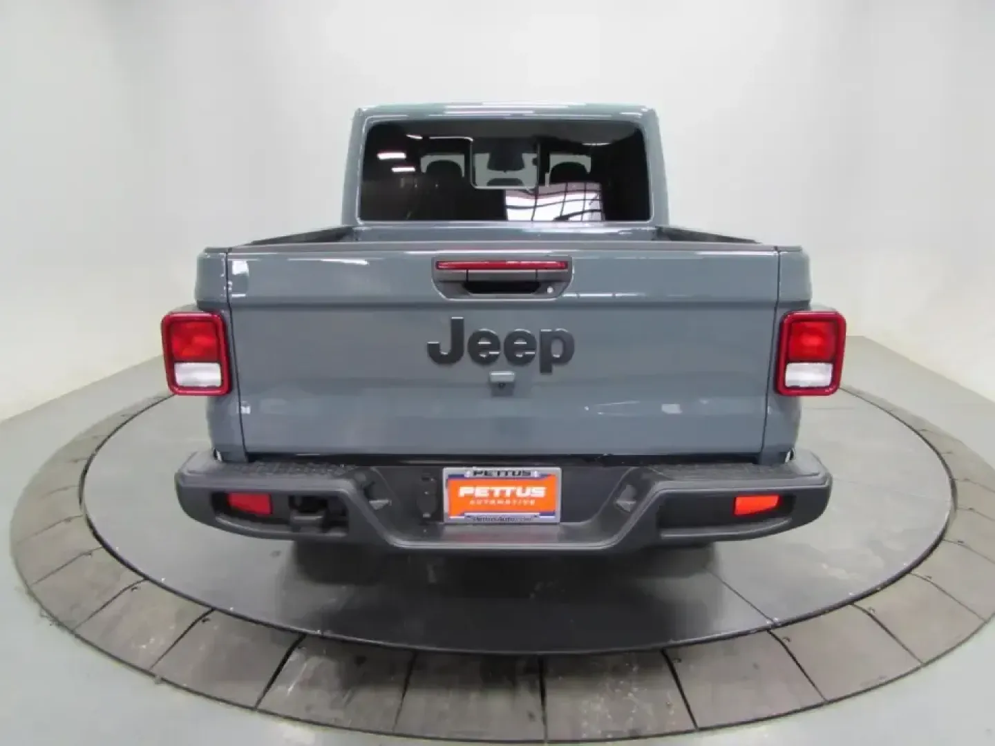 2026 /Black Jeep Gladiator Sport S (1C6PJTAG8TL) with an 3.6L V6 DOHC 24V engine, 6M transmission, located at 12830 Highway 21, De Soto, MO, 63020, (636) 337-7777, 38.153099, -90.573624 - Weekend lake runs to Washington State Park, hauling gear for a day at St. Joe State Park, or simply making the daily commute down Highway 21 feel a lot less ordinary-this 2026 Jeep Gladiator Sport is built for Missouri drivers who want real truck capability with true Jeep adventure DNA. Finished in - Photo#5