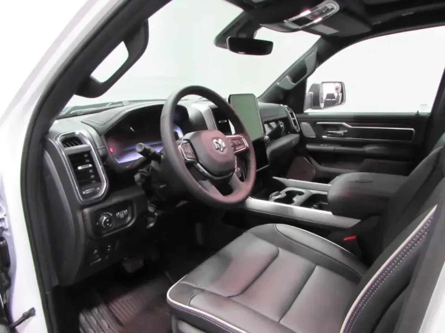 2026 /Black Ram 1500 Laramie (1C6SRFJT9TN) with an 5.7L V8 OHV 16V engine, Automatic transmission, located at 12830 Highway 21, De Soto, MO, 63020, (636) 337-7777, 38.153099, -90.573624 - Whether you're hauling a camper out toward Washington State Park, commuting the daily stretch on MO-21, or loading up the crew for a weekend run to Main and Mill Brewing in nearby Festus, this truck is built for real-life Missouri miles. The 2026 Ram 1500 Laramie brings big-time capability with th - Photo#12