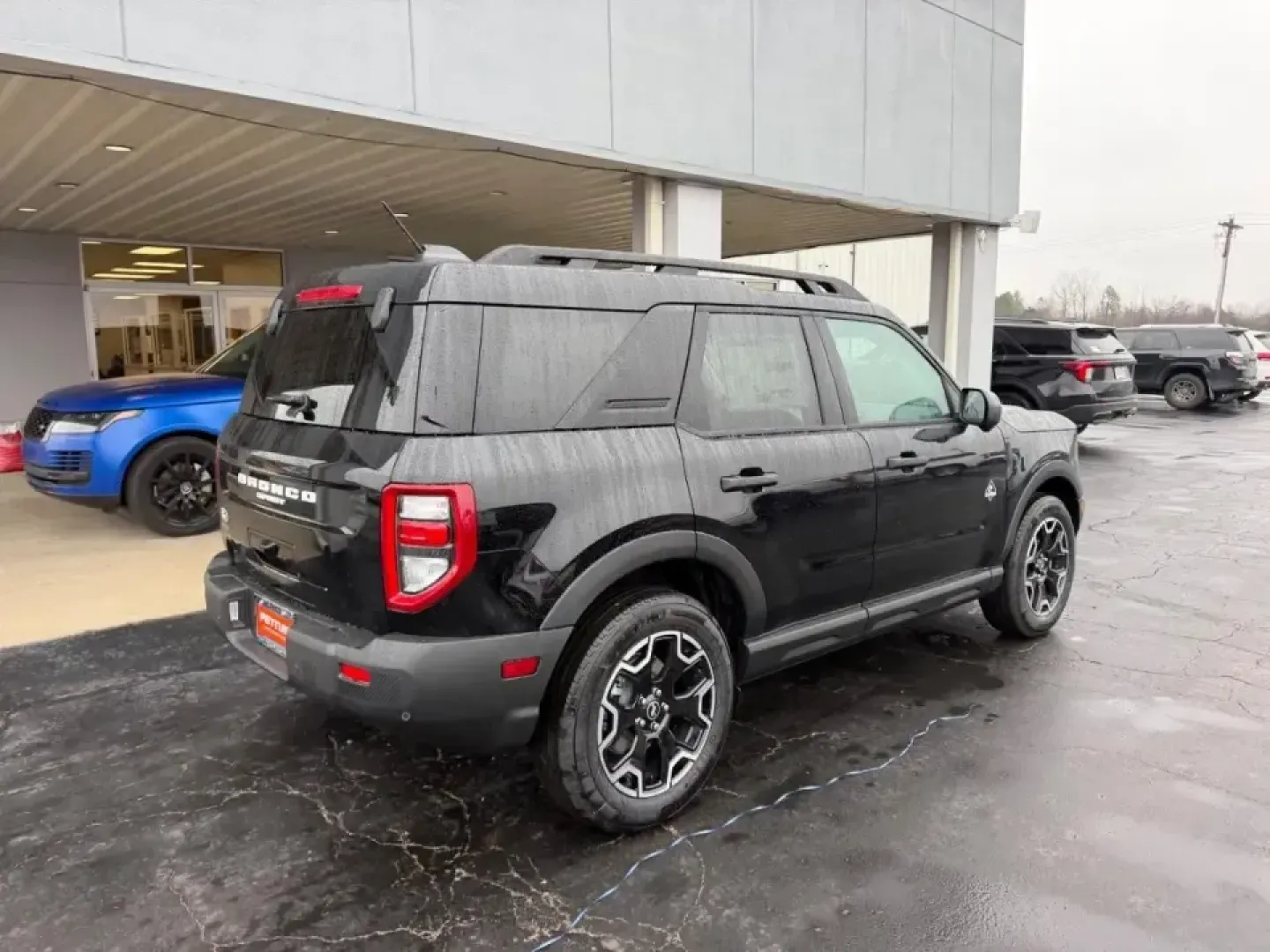 2026 /Ebony/Roast Leather Ford Bronco Sport Outer Banks (3FMCR9CN9TR) with an 1.5L EcoBoost engine, Automatic transmission, located at 141 Commercial Dr, Fredericktown, MO, 63645, (573) 783-6432, 37.570087, -90.320648 - Weekend escapes, weekday commutes, and everything in between feel easier when your SUV is ready for Missouri backroads and smooth highway miles alike. This **2026 Ford Bronco Sport Outer Banks** in **Shadow Black** is built for drivers who want everyday comfort with the confidence to chase a last-mi - Photo#2