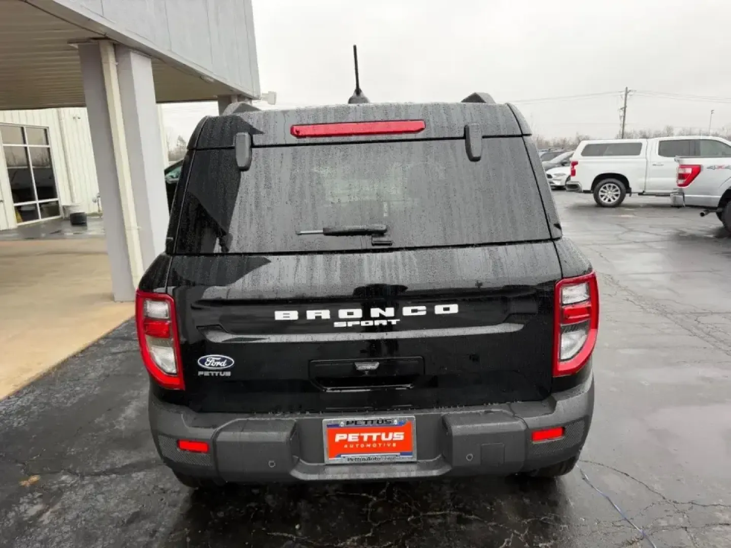 2026 /Ebony/Roast Leather Ford Bronco Sport Outer Banks (3FMCR9CN9TR) with an 1.5L EcoBoost engine, Automatic transmission, located at 141 Commercial Dr, Fredericktown, MO, 63645, (573) 783-6432, 37.570087, -90.320648 - Weekend escapes, weekday commutes, and everything in between feel easier when your SUV is ready for Missouri backroads and smooth highway miles alike. This **2026 Ford Bronco Sport Outer Banks** in **Shadow Black** is built for drivers who want everyday comfort with the confidence to chase a last-mi - Photo#3