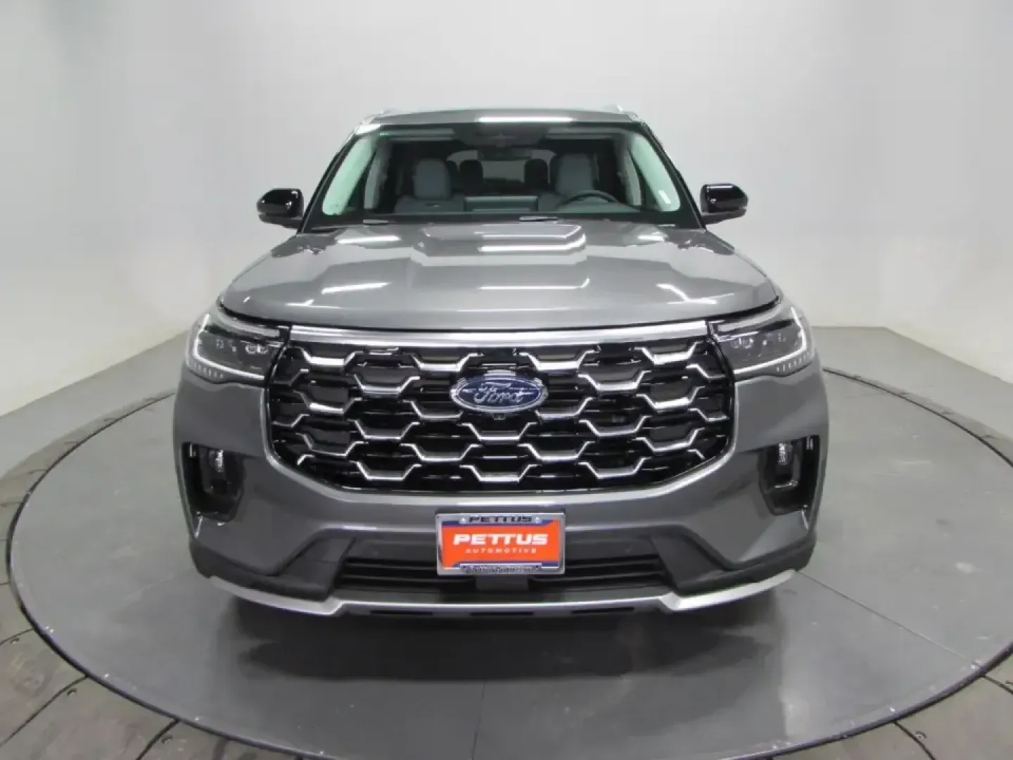 2026 /Salt Crystal/Onyx Ford Explorer Platinum (1FMUK8HH5TG) with an 2.3L EcoBoost I-4 engine, Automatic transmission, located at 12836 Highway 21, De Soto, MO, 63020, (636) 337-7777, 38.151867, -90.575615 - Pack up the crew, point the nose toward the Ozark backroads, and make every errand feel like a mini getaway-this **2026 Ford Explorer Platinum 4WD** is built for families, commuters, and weekend adventurers who want confident capability without giving up comfort. With an incredibly low **5 miles**, - Photo#1