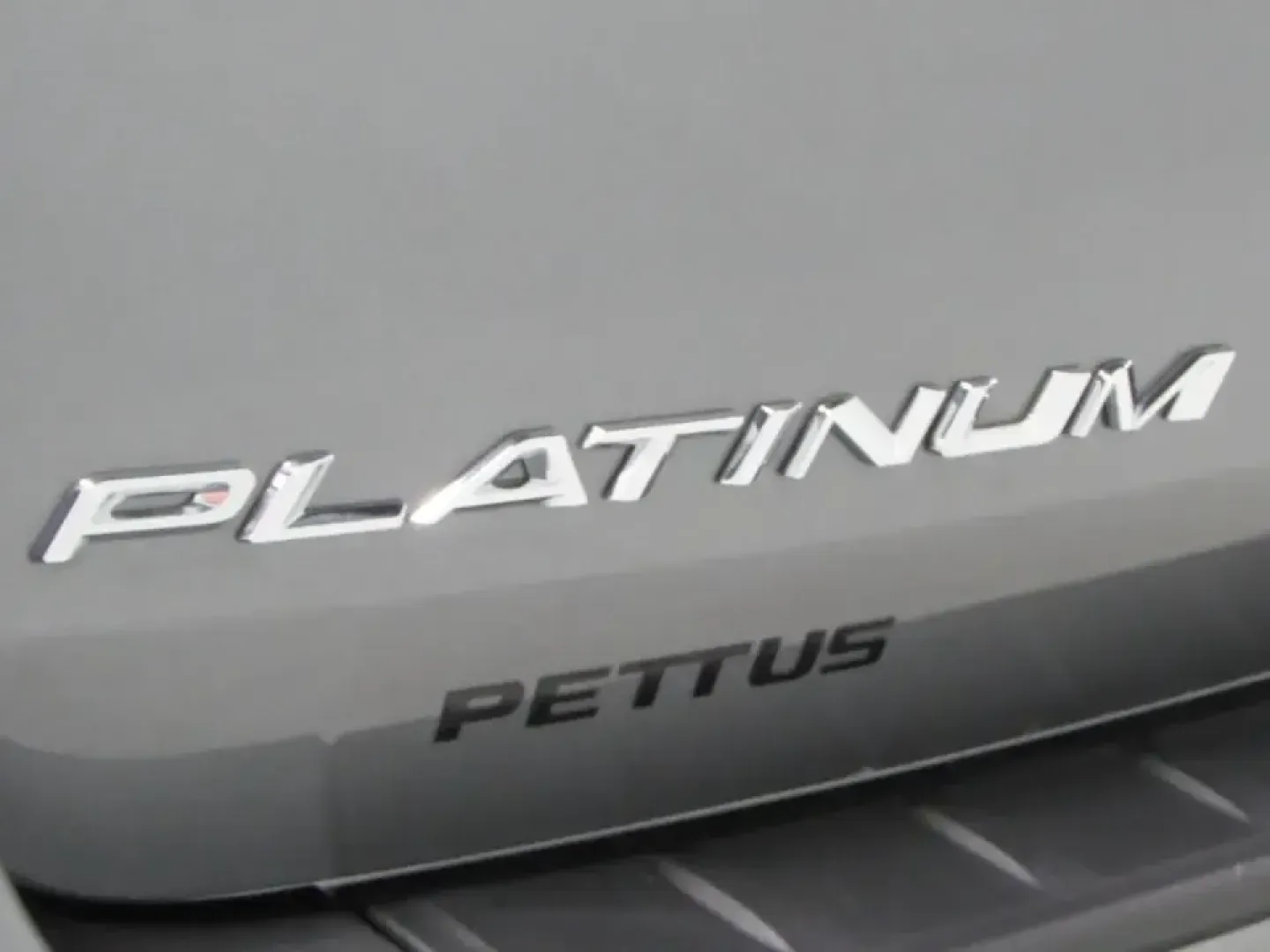2026 /Salt Crystal/Onyx Ford Explorer Platinum (1FMUK8HH5TG) with an 2.3L EcoBoost I-4 engine, Automatic transmission, located at 12836 Highway 21, De Soto, MO, 63020, (636) 337-7777, 38.151867, -90.575615 - Pack up the crew, point the nose toward the Ozark backroads, and make every errand feel like a mini getaway-this **2026 Ford Explorer Platinum 4WD** is built for families, commuters, and weekend adventurers who want confident capability without giving up comfort. With an incredibly low **5 miles**, - Photo#23