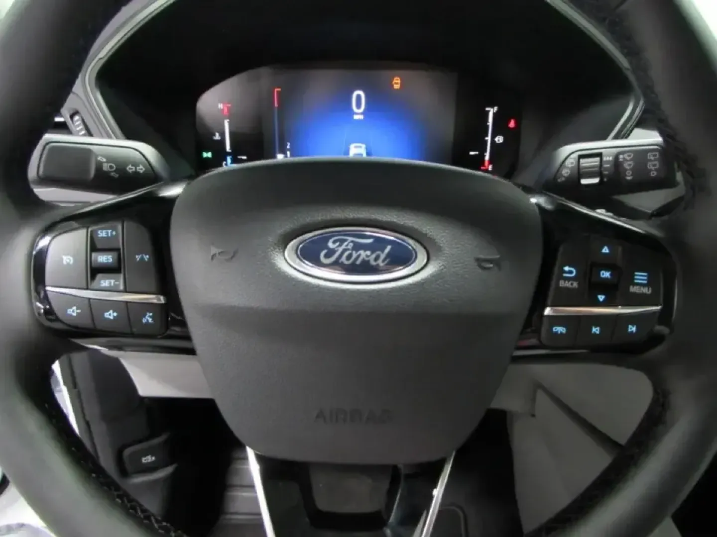 2026 /Gray Ford Escape Active (1FMCU0GN4TU) with an 1.5L engine, 8A transmission, located at 12836 Highway 21, De Soto, MO, 63020, (636) 337-7777, 38.151867, -90.575615 - Whether you're a daily commuter running up and down MO-21, a growing family shuttling between school, practice, and errands, or a weekend explorer heading toward the Mark Twain National Forest, this **2026 Ford Escape Active** is built to keep life moving-comfortably, efficiently, and with the confi - Photo#21