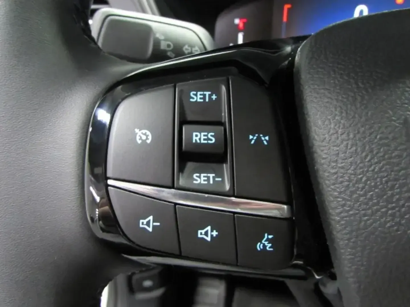 2026 /Gray Ford Escape Active (1FMCU0GN4TU) with an 1.5L engine, 8A transmission, located at 12836 Highway 21, De Soto, MO, 63020, (636) 337-7777, 38.151867, -90.575615 - Whether you're a daily commuter running up and down MO-21, a growing family shuttling between school, practice, and errands, or a weekend explorer heading toward the Mark Twain National Forest, this **2026 Ford Escape Active** is built to keep life moving-comfortably, efficiently, and with the confi - Photo#22