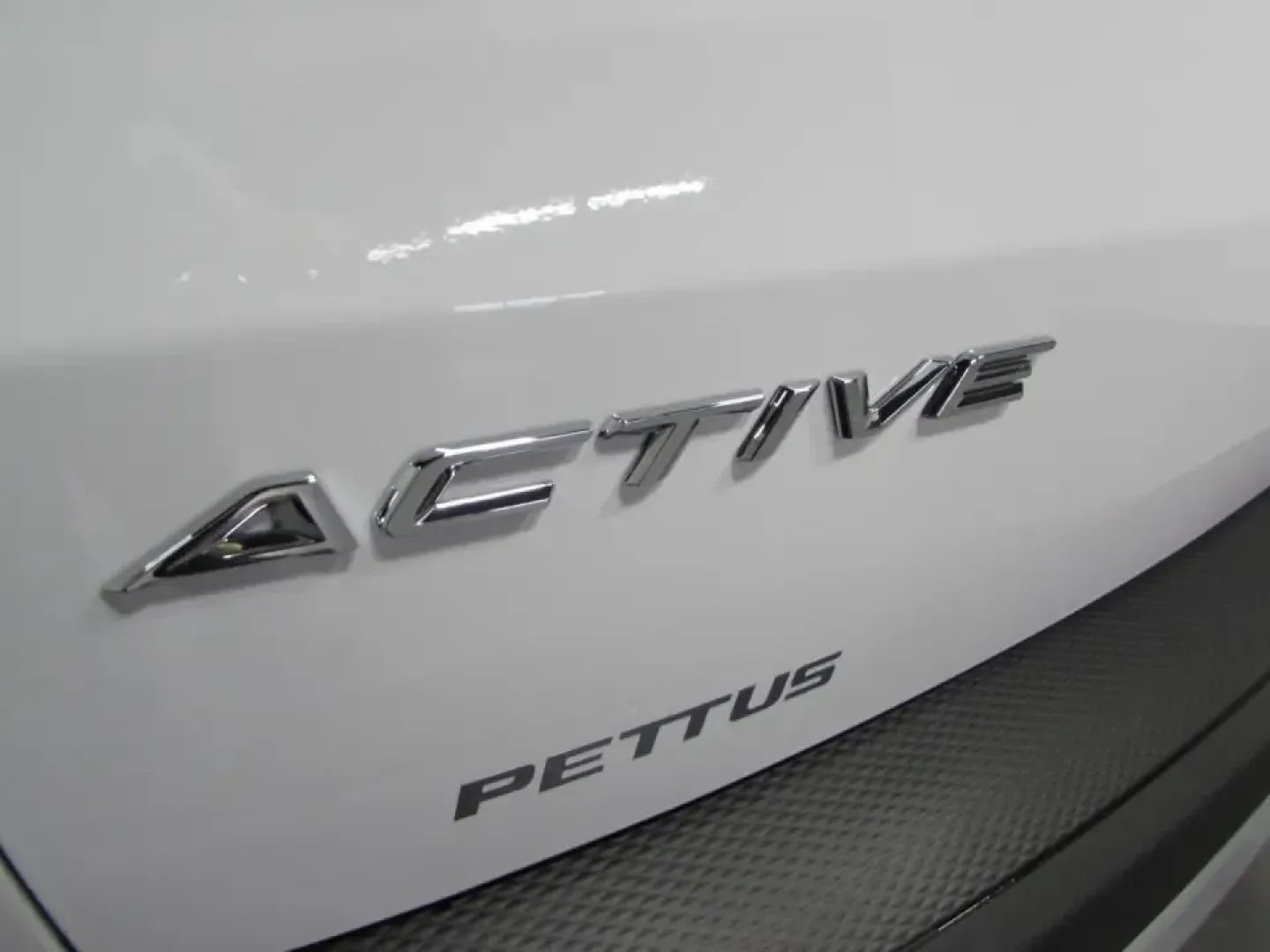 2026 /Gray Ford Escape Active (1FMCU0GN4TU) with an 1.5L engine, 8A transmission, located at 12836 Highway 21, De Soto, MO, 63020, (636) 337-7777, 38.151867, -90.575615 - Whether you're a daily commuter running up and down MO-21, a growing family shuttling between school, practice, and errands, or a weekend explorer heading toward the Mark Twain National Forest, this **2026 Ford Escape Active** is built to keep life moving-comfortably, efficiently, and with the confi - Photo#32