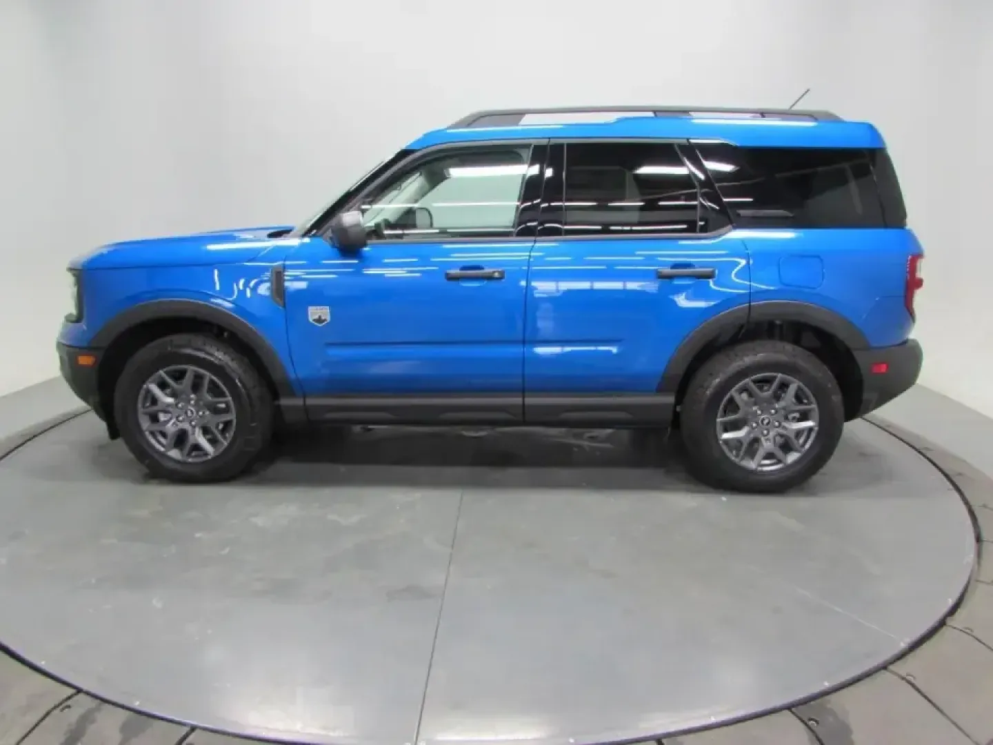 2026 /Medium Lt Smoked Truffle Ford Bronco Sport Big Bend (3FMCR9BN1TR) with an 1.5L EcoBoost engine, Automatic transmission, located at 12836 Highway 21, De Soto, MO, 63020, (636) 337-7777, 38.151867, -90.575615 - Weekday commuter, weekend explorer, and family errand-runner all in one-this 2026 Ford Bronco Sport Big Bend is built for the De Soto lifestyle, where you might cruise Missouri Hwy 21 to work on Friday and point the nose toward a campsite or trailhead on Saturday. With just 11 miles, it offers that - Photo#3