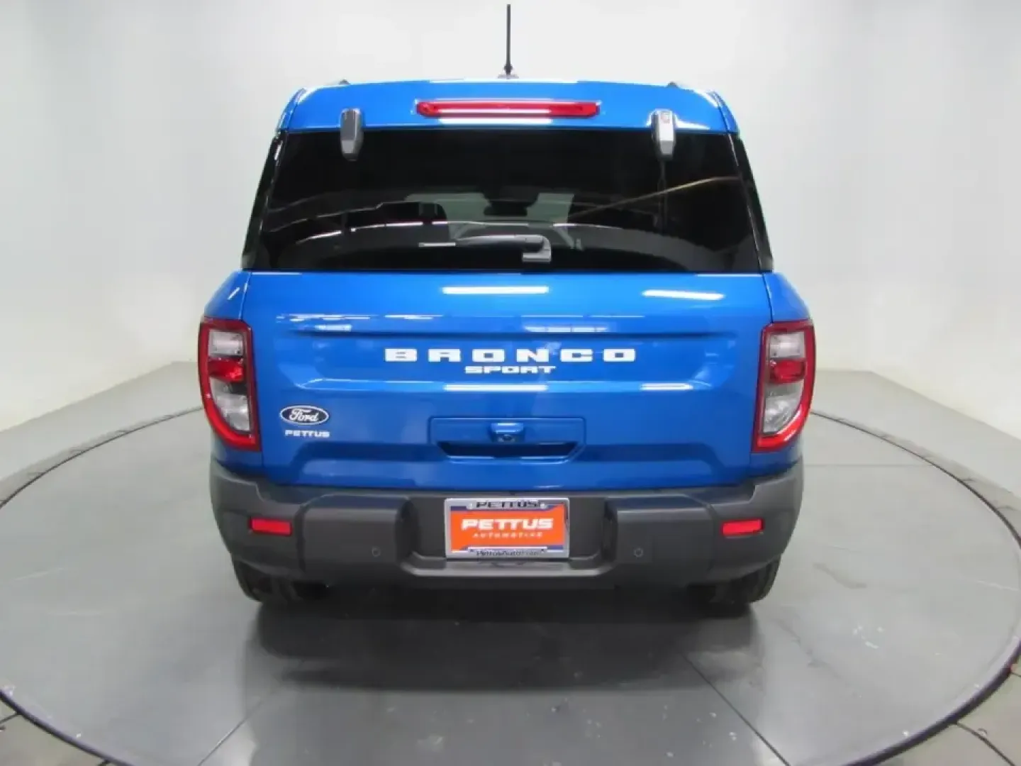 2026 /Medium Lt Smoked Truffle Ford Bronco Sport Big Bend (3FMCR9BN1TR) with an 1.5L EcoBoost engine, Automatic transmission, located at 12836 Highway 21, De Soto, MO, 63020, (636) 337-7777, 38.151867, -90.575615 - Weekday commuter, weekend explorer, and family errand-runner all in one-this 2026 Ford Bronco Sport Big Bend is built for the De Soto lifestyle, where you might cruise Missouri Hwy 21 to work on Friday and point the nose toward a campsite or trailhead on Saturday. With just 11 miles, it offers that - Photo#5