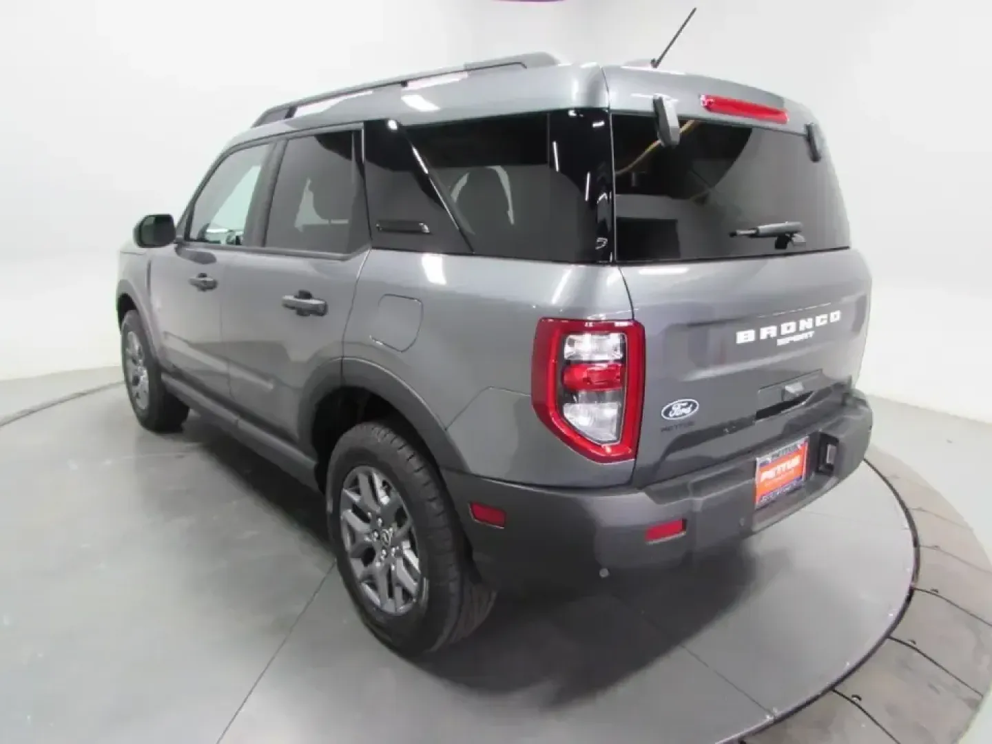 2026 /Medium Lt Smoked Truffle Ford Bronco Sport Big Bend (3FMCR9BNXTR) with an 1.5L EcoBoost engine, Automatic transmission, located at 12836 Highway 21, De Soto, MO, 63020, (636) 337-7777, 38.151867, -90.575615 - Weekend trail runs, weekday commutes, and last-minute road trips all ask for the same thing: a compact SUV that's easy to live with, confident in bad weather, and efficient when the miles add up. This **2026 Ford Bronco Sport Big Bend** delivers that go-anywhere after work lifestyle with modern comf - Photo#4