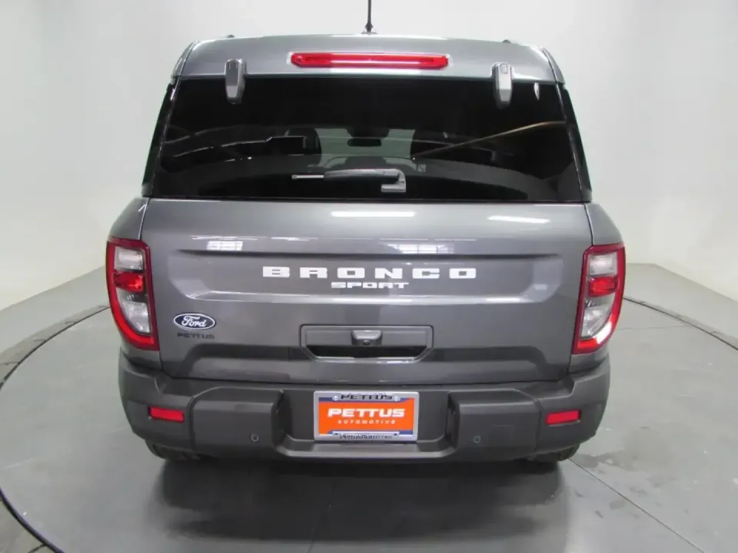 2026 /Medium Lt Smoked Truffle Ford Bronco Sport Big Bend (3FMCR9BNXTR) with an 1.5L EcoBoost engine, Automatic transmission, located at 12836 Highway 21, De Soto, MO, 63020, (636) 337-7777, 38.151867, -90.575615 - Weekend trail runs, weekday commutes, and last-minute road trips all ask for the same thing: a compact SUV that's easy to live with, confident in bad weather, and efficient when the miles add up. This **2026 Ford Bronco Sport Big Bend** delivers that go-anywhere after work lifestyle with modern comf - Photo#5