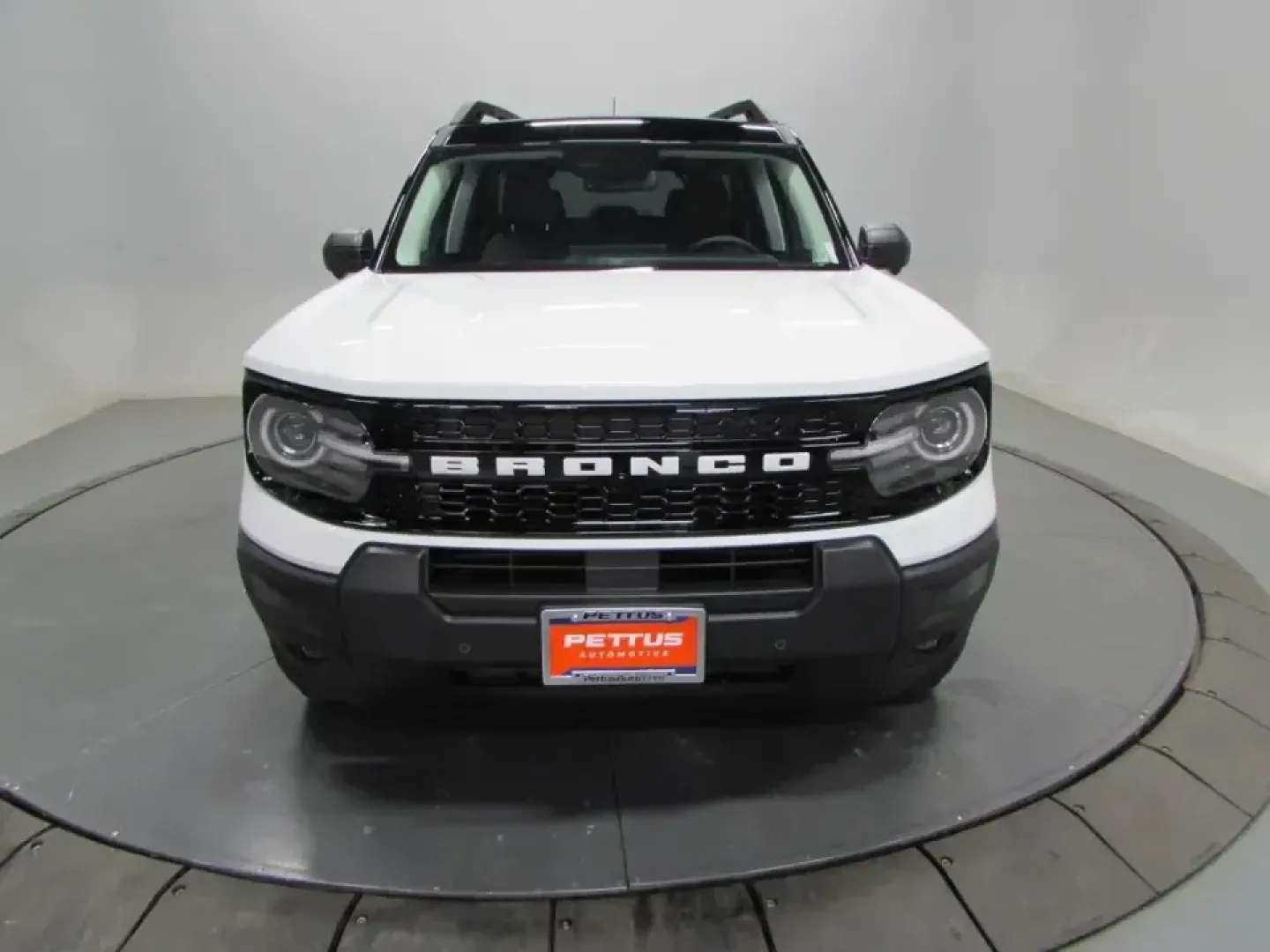 2026 /Ebony/Roast Ford Bronco Sport Outer Banks (3FMCR9CN2TR) with an 1.5L EcoBoost engine, Automatic transmission, located at 12836 Highway 21, De Soto, MO, 63020, (636) 337-7777, 38.151867, -90.575615 - Weekdays in the commuter lane, weekends on gravel backroads to Washington State Park-this like-new 2026 Ford Bronco Sport Outer Banks is built for De Soto, MO drivers who want one SUV that can handle everyday errands and spontaneous getaways without feeling bulky or thirsty at the pump. With just ** - Photo#1