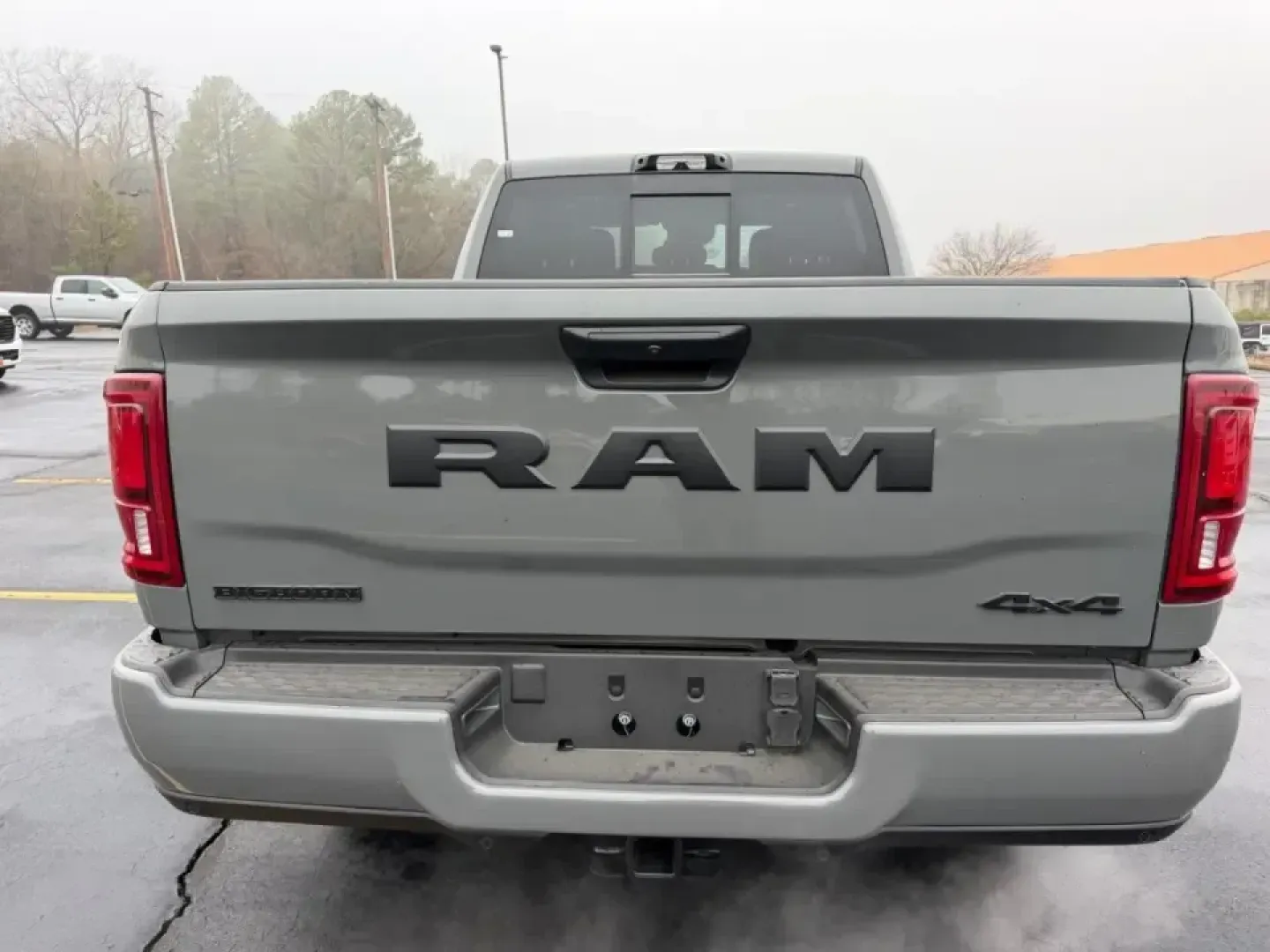 2026 /Diesel Gray/Black Cloth Ram 2500 Big Horn (3C6UR5DJ6TG) with an 6.4L V8 HEMI HD engine, 6A transmission, located at 970 Woodlawn Dr., Farmington, MO, 63640, (573) 431-7800, 37.825642, -90.468674 - Built for the kind of life that doesn't slow down-hauling a camper to St. Joe State Park, towing a trailer out past US-67, or handling winter backroads on the way to work-this 2026 Ram 2500 Big Horn is the heavy-duty truck that makes big plans feel easy. With only **5 miles** on the odometer, you're - Photo#3