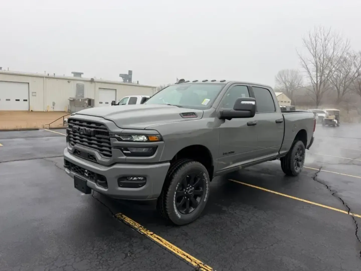 2026 /Diesel Gray/Black Cloth Ram 2500 Big Horn (3C6UR5DJ6TG) with an 6.4L V8 HEMI HD engine, 6A transmission, located at 970 Woodlawn Dr., Farmington, MO, 63640, (573) 431-7800, 37.825642, -90.468674 - Built for the kind of life that doesn't slow down-hauling a camper to St. Joe State Park, towing a trailer out past US-67, or handling winter backroads on the way to work-this 2026 Ram 2500 Big Horn is the heavy-duty truck that makes big plans feel easy. With only **5 miles** on the odometer, you're - Photo#6