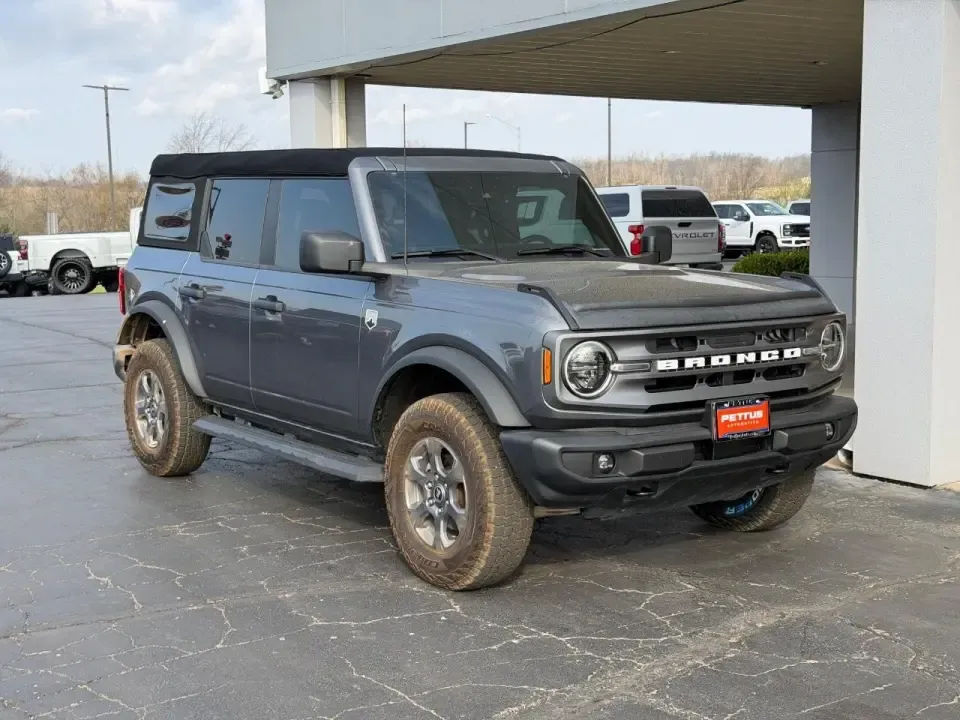 photo of 2023 Ford Bronco Base 4-Door
