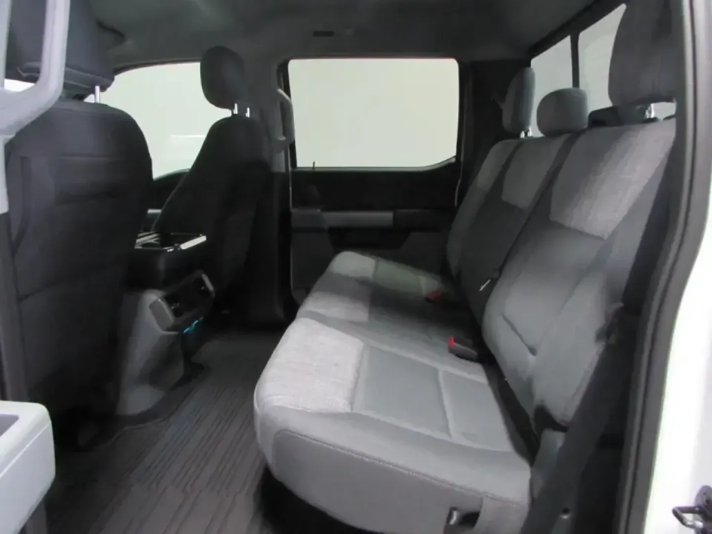 2023 /Black W/Medium Dark Slate Ford F-150 XLT (1FTFW1E8XPK) with an 3.5L V6 DOHC 24V engine, 6A transmission, located at 12830 Highway 21, De Soto, MO, 63020, (636) 337-7777, 38.153099, -90.573624 - Whether you're hauling supplies to a job site off Highway 21, towing the boat for a weekend at Washington State Park, or loading up the family for a long road trip out of De Soto, this **2023 Ford F-150 XL SuperCrew 6.5-ft. Bed 4WD** is built for real life in Missouri. It's the kind of truck that fi - Photo#14
