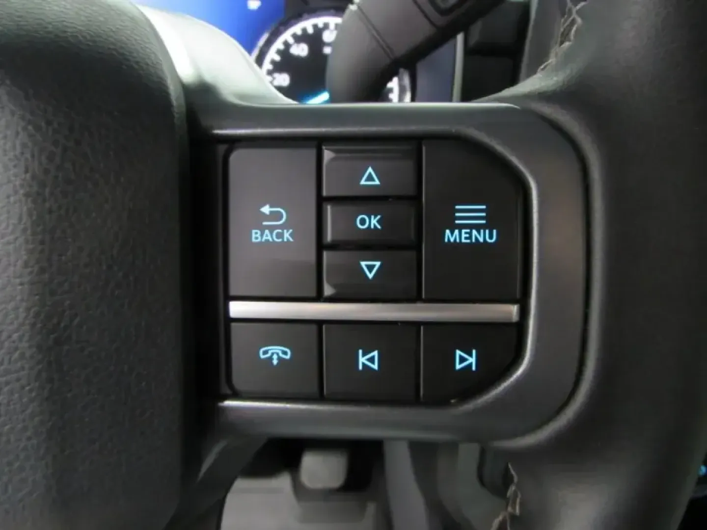 2023 /Black W/Medium Dark Slate Ford F-150 XLT (1FTFW1E8XPK) with an 3.5L V6 DOHC 24V engine, 6A transmission, located at 12830 Highway 21, De Soto, MO, 63020, (636) 337-7777, 38.153099, -90.573624 - Whether you're hauling supplies to a job site off Highway 21, towing the boat for a weekend at Washington State Park, or loading up the family for a long road trip out of De Soto, this **2023 Ford F-150 XL SuperCrew 6.5-ft. Bed 4WD** is built for real life in Missouri. It's the kind of truck that fi - Photo#24