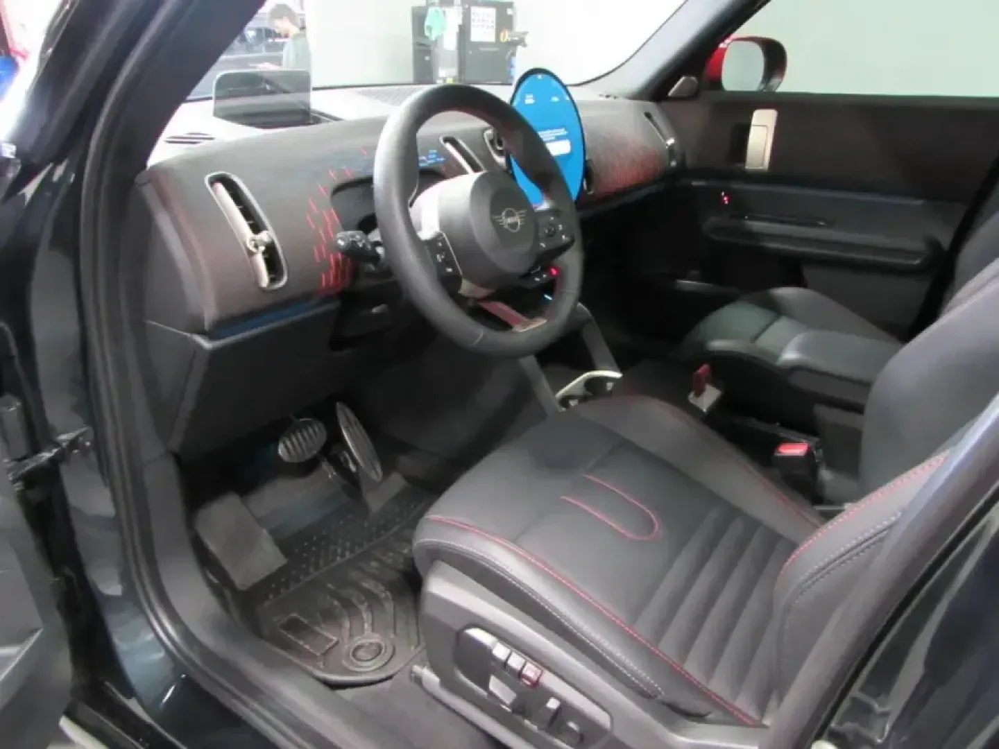 2025 /Black Mini John Cooper Works Countryman Iconic (WMZ33GA00S7) with an 1.6L L4 DOHC 16V TURBO engine, Automated Manual Transmission (AMT) transmission, located at 12830 Highway 21, De Soto, MO, 63020, (636) 337-7777, 38.153099, -90.573624 - Need one SUV that can handle weekday commutes from De Soto to St. Louis, carve up Highway 21 with confidence, and still feel fun for weekend getaways? This 2025 MINI Countryman John Cooper Works brings a spirited, road-trip-ready personality to everyday life-perfect for drivers who want premium perf - Photo#12