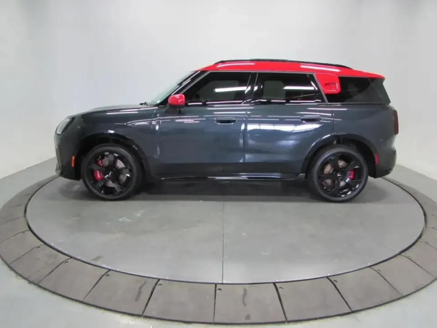 2025 /Black Mini John Cooper Works Countryman Iconic (WMZ33GA00S7) with an 1.6L L4 DOHC 16V TURBO engine, Automated Manual Transmission (AMT) transmission, located at 12830 Highway 21, De Soto, MO, 63020, (636) 337-7777, 38.153099, -90.573624 - Need one SUV that can handle weekday commutes from De Soto to St. Louis, carve up Highway 21 with confidence, and still feel fun for weekend getaways? This 2025 MINI Countryman John Cooper Works brings a spirited, road-trip-ready personality to everyday life-perfect for drivers who want premium perf - Photo#3