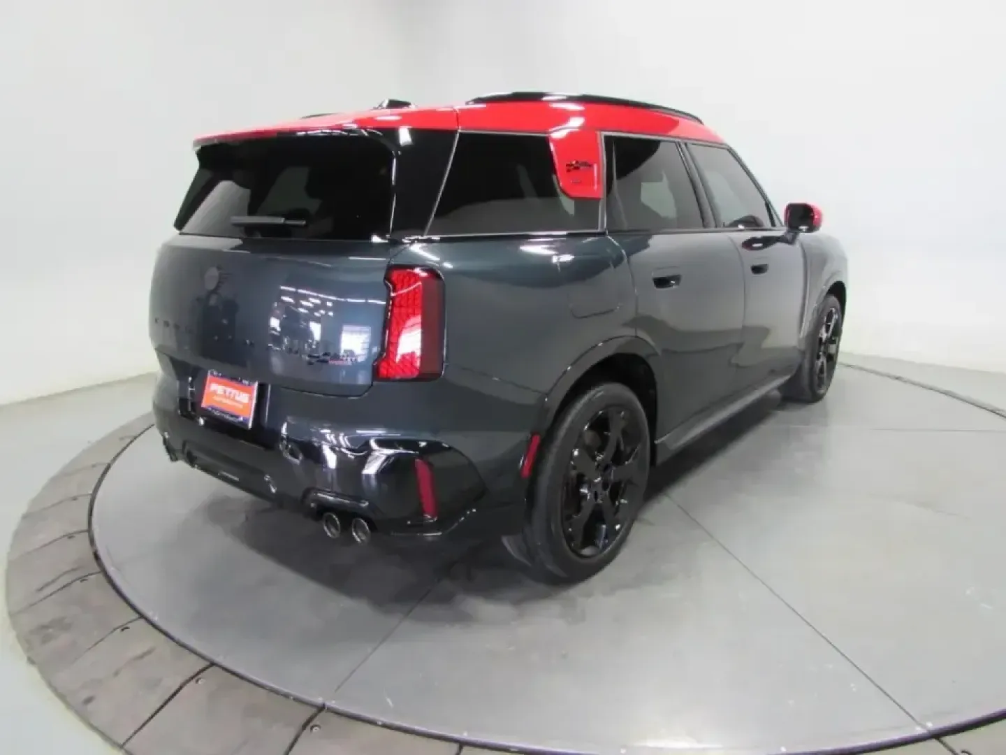 2025 /Black Mini John Cooper Works Countryman Iconic (WMZ33GA00S7) with an 1.6L L4 DOHC 16V TURBO engine, Automated Manual Transmission (AMT) transmission, located at 12830 Highway 21, De Soto, MO, 63020, (636) 337-7777, 38.153099, -90.573624 - Need one SUV that can handle weekday commutes from De Soto to St. Louis, carve up Highway 21 with confidence, and still feel fun for weekend getaways? This 2025 MINI Countryman John Cooper Works brings a spirited, road-trip-ready personality to everyday life-perfect for drivers who want premium perf - Photo#6