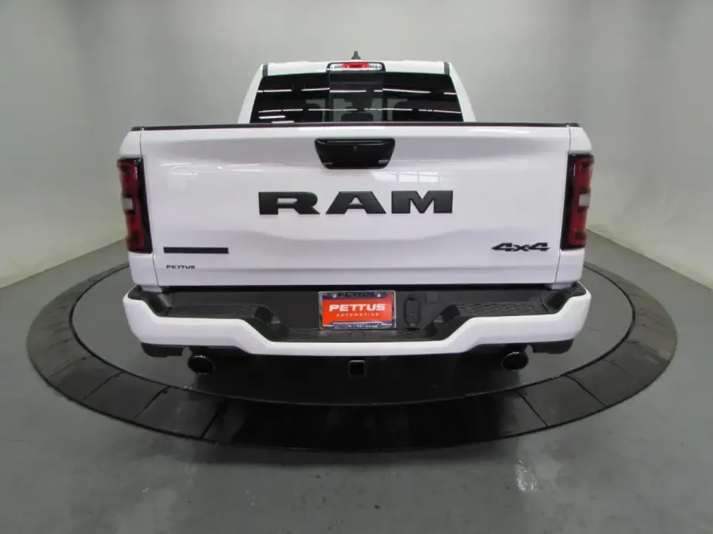 2026 /Black Ram 1500 Big Horn/Lone Star (1C6SRFFP6TN) with an 3.0L V6 DOHC 24V TURBO engine, 8A transmission, located at 12830 Highway 21, De Soto, MO, 63020, (636) 337-7777, 38.153099, -90.573624 - Picture your next weekend: a boat at the ramp, a camper headed for the hills, or a home-improvement haul that would overwhelm a smaller vehicle. The **2026 Ram 1500 Big Horn** is built for that real-life mix of work, family, and adventure-especially if you want a modern, comfortable truck that still - Photo#5