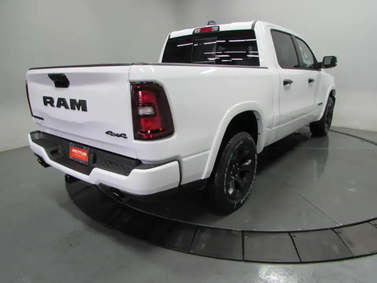 2026 /Black Ram 1500 Big Horn/Lone Star (1C6SRFFP6TN) with an 3.0L V6 DOHC 24V TURBO engine, 8A transmission, located at 12830 Highway 21, De Soto, MO, 63020, (636) 337-7777, 38.153099, -90.573624 - Picture your next weekend: a boat at the ramp, a camper headed for the hills, or a home-improvement haul that would overwhelm a smaller vehicle. The **2026 Ram 1500 Big Horn** is built for that real-life mix of work, family, and adventure-especially if you want a modern, comfortable truck that still - Photo#6