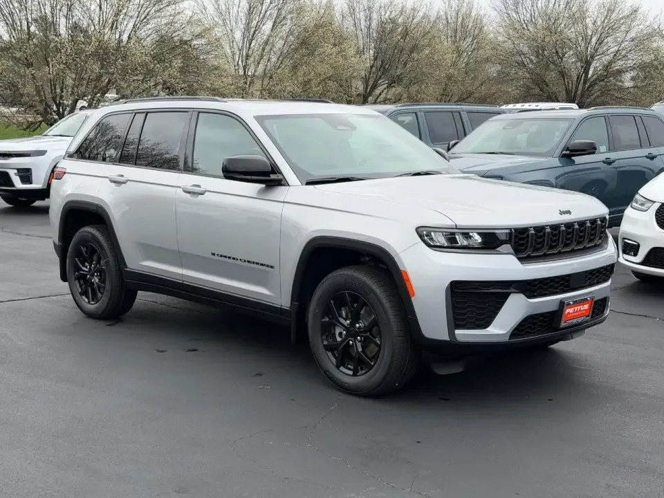 photo of 2026 Jeep Grand Cherokee Altitude