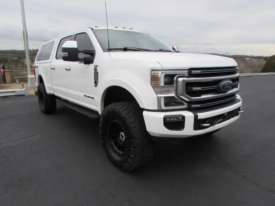 photo of 2022 Ford Super Duty F-250 SRW King Ranch Crew Cab 4WD