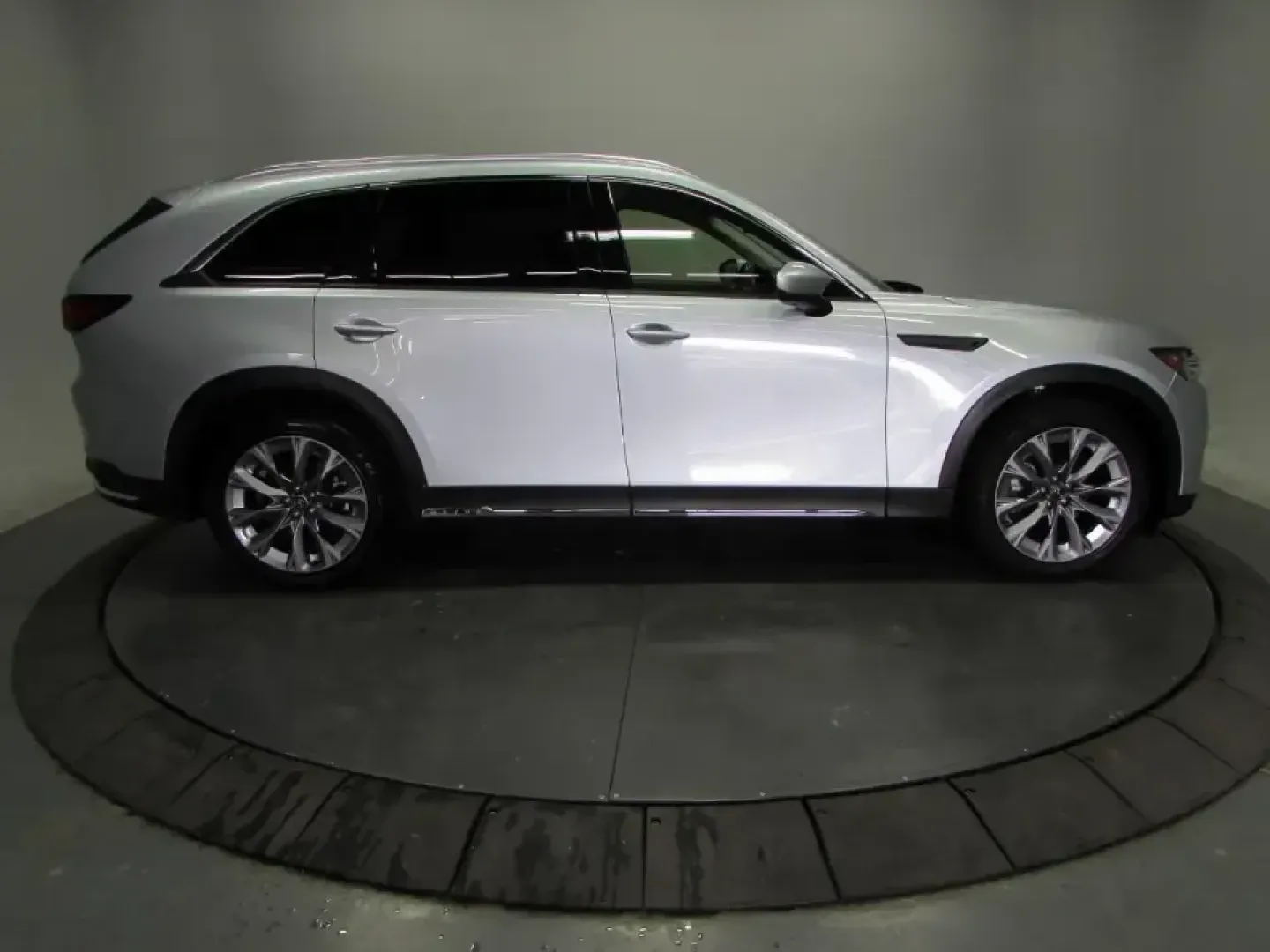 2024 /Black Mazda CX-90 3.3 Turbo Premium (JM3KKDHD9R1) with an 3.3L V6 DOHC 24V HYBRID engine, Automatic transmission, located at 12836 Highway 21, De Soto, MO, 63020, (636) 337-7777, 38.151867, -90.575615 - Pack up the crew, point the nose toward a weekend at Washington State Park, or settle in for a confident daily commute down MO-21-this 2024 Mazda CX-90 3.3 Turbo Premium is built for real life in and around De Soto. With three-row SUV versatility, all-weather capability, and a smooth, tech-forward c - Photo#7
