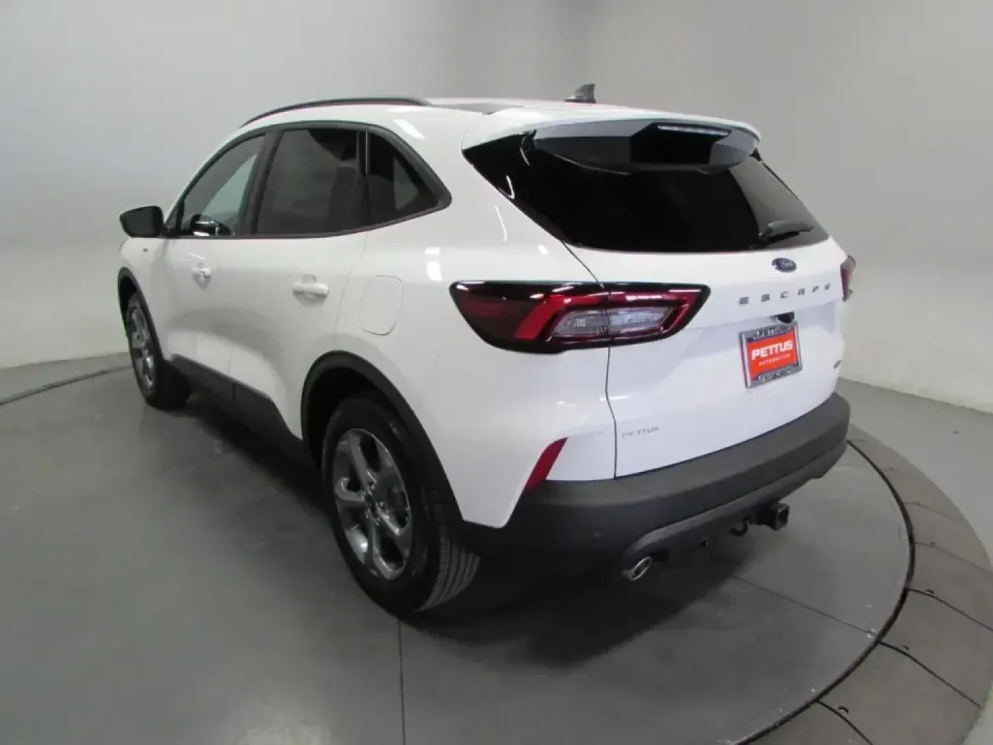 2026 /Ebony Ford Escape ST-Line Select (1FMCU9NZ4TU) with an 2.5L iVCT Atkinson Cycle I-4 Hybrid engine, CVT transmission, located at 12836 Highway 21, De Soto, MO, 63020, (636) 337-7777, 38.151867, -90.575615 - Picture your weekdays getting easier and your weekends getting bigger: a hybrid SUV that sips fuel on the commute, stays confident in Missouri weather, and still feels sporty when you head out for a day trip. This **2026 Ford Escape ST-Line Select Hybrid AWD** in **Star White** is built for real lif - Photo#4