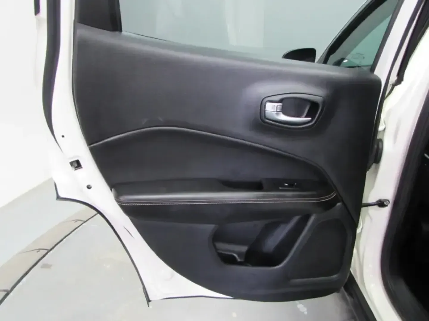 2020 /Black Cloth Jeep Compass 4WD Sport (3C4NJDABXLT) with an 2.4L engine, 6M transmission, located at 12830 Highway 21, De Soto, MO, 63020, (636) 337-7777, 38.153099, -90.573624 - Whether you're juggling a long commute down Highway 21, planning a weekend escape to Washington State Park, or just need a confident daily driver for errands around De Soto and Jefferson County, this 2020 Jeep Compass Sport is built for real-life Missouri miles. With SUV versatility, Four Wheel Driv - Photo#13