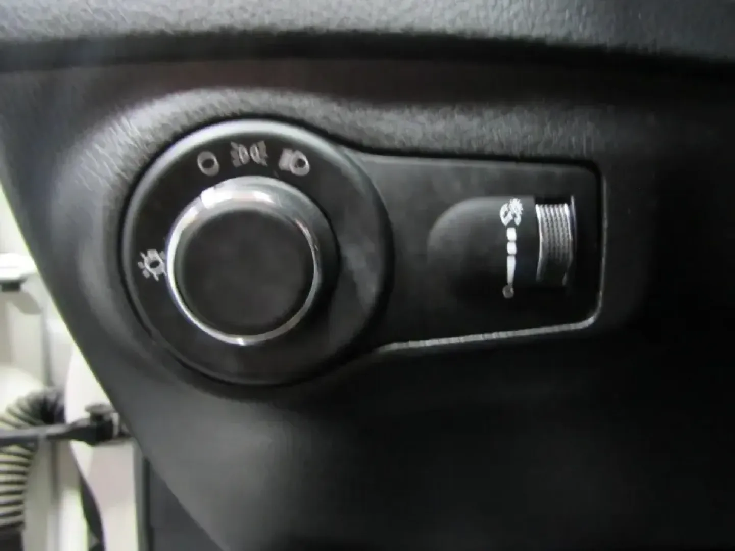 2020 /Black Cloth Jeep Compass 4WD Sport (3C4NJDABXLT) with an 2.4L engine, 6M transmission, located at 12830 Highway 21, De Soto, MO, 63020, (636) 337-7777, 38.153099, -90.573624 - Whether you're juggling a long commute down Highway 21, planning a weekend escape to Washington State Park, or just need a confident daily driver for errands around De Soto and Jefferson County, this 2020 Jeep Compass Sport is built for real-life Missouri miles. With SUV versatility, Four Wheel Driv - Photo#20