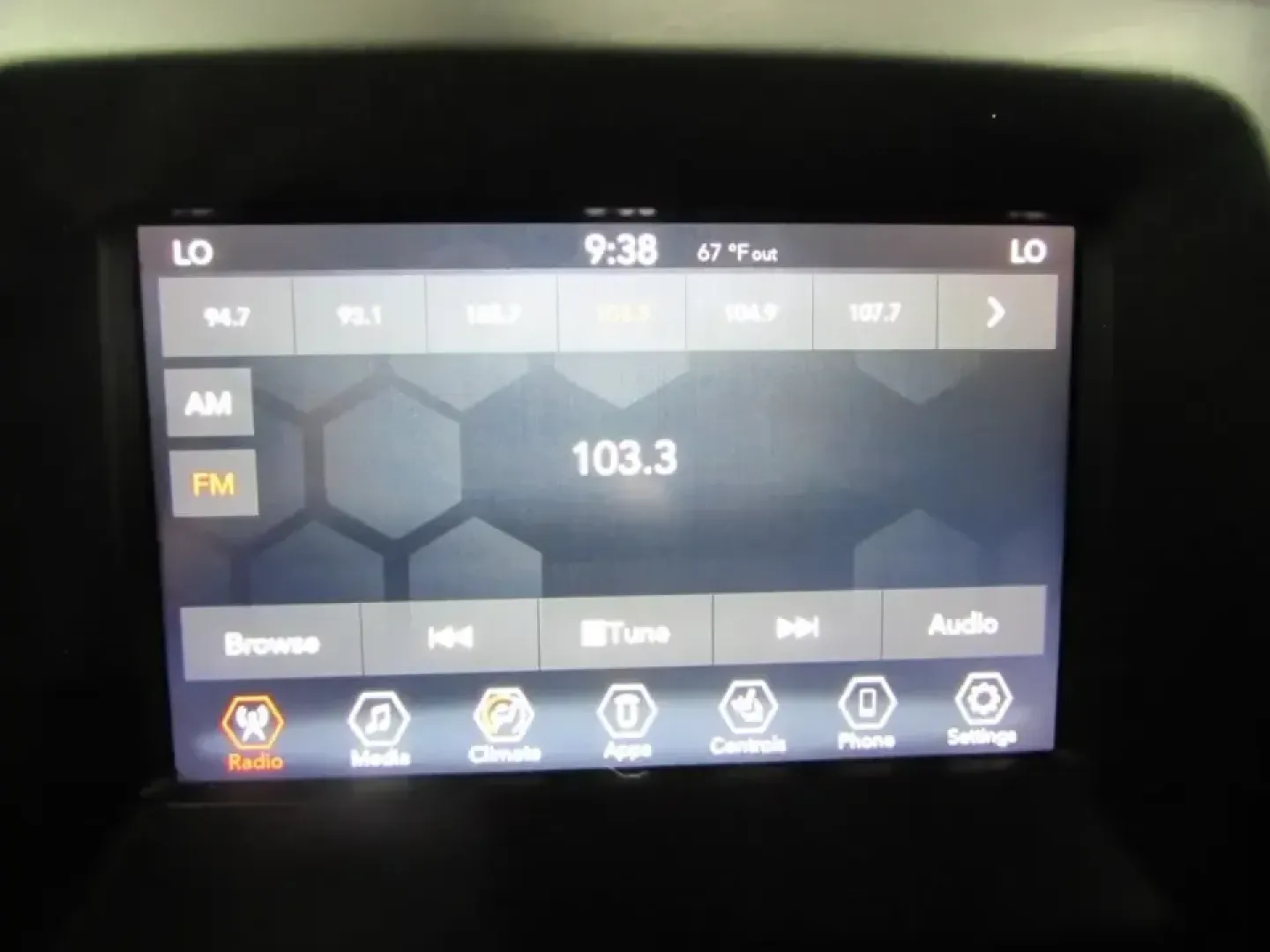 2020 /Black Cloth Jeep Compass 4WD Sport (3C4NJDABXLT) with an 2.4L engine, 6M transmission, located at 12830 Highway 21, De Soto, MO, 63020, (636) 337-7777, 38.153099, -90.573624 - Whether you're juggling a long commute down Highway 21, planning a weekend escape to Washington State Park, or just need a confident daily driver for errands around De Soto and Jefferson County, this 2020 Jeep Compass Sport is built for real-life Missouri miles. With SUV versatility, Four Wheel Driv - Photo#26