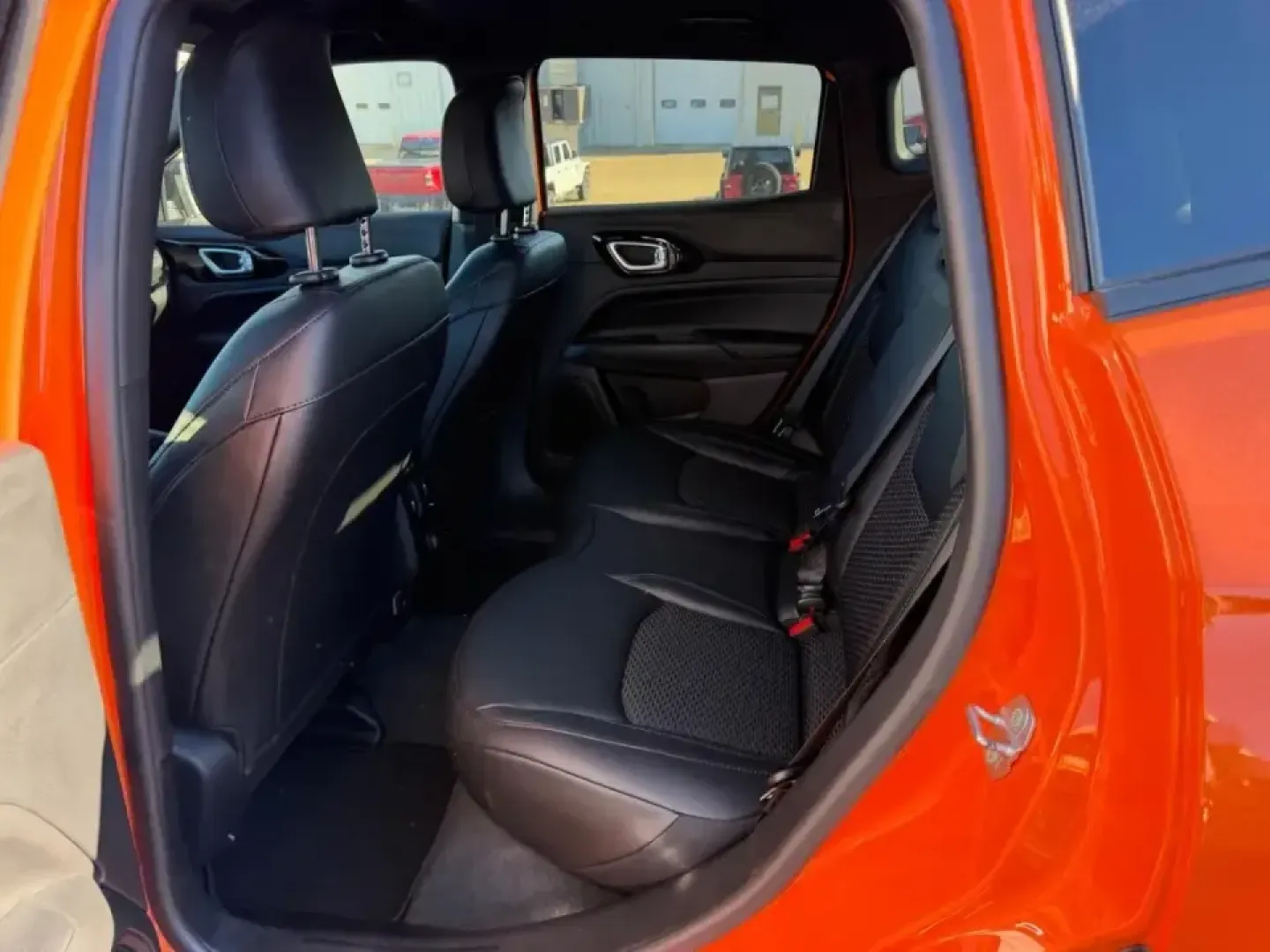 2026 /Black Leather Trimmed Jeep Compass Latitude (3C4NJDBN8TT) with an 2.0L engine, located at 970 Woodlawn Dr., Farmington, MO, 63640, (573) 431-7800, 37.825642, -90.468674 - Built for the kind of life that doesn't stop when the weather changes, the 2026 Jeep Compass Latitude is the SUV that fits right into busy weekdays, spontaneous weekend escapes, and everything in between. Whether you're commuting from Farmington to nearby towns, loading up for a family day out, or p - Photo#8