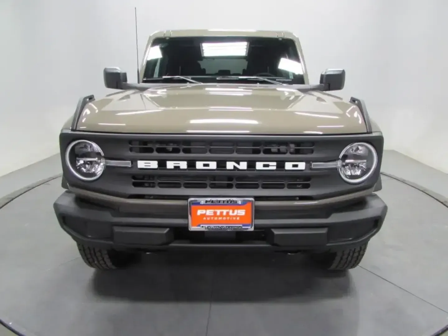 2026 /Black Onyx Ford Bronco Big Bend (1FMDE7BH3TL) with an 2.3L EcoBoost I-4 engine, 7M transmission, located at 12836 Highway 21, De Soto, MO, 63020, (636) 337-7777, 38.151867, -90.575615 - Weekend trail runs, lake-day gear hauls, and everyday commuting across Jefferson County all get easier when your SUV is built for real life-not just the parking lot. This **2026 Ford Bronco Big Bend** in **Marsh Gray** is the kind of vehicle that fits multiple lifestyles at once: confident enough fo - Photo#1