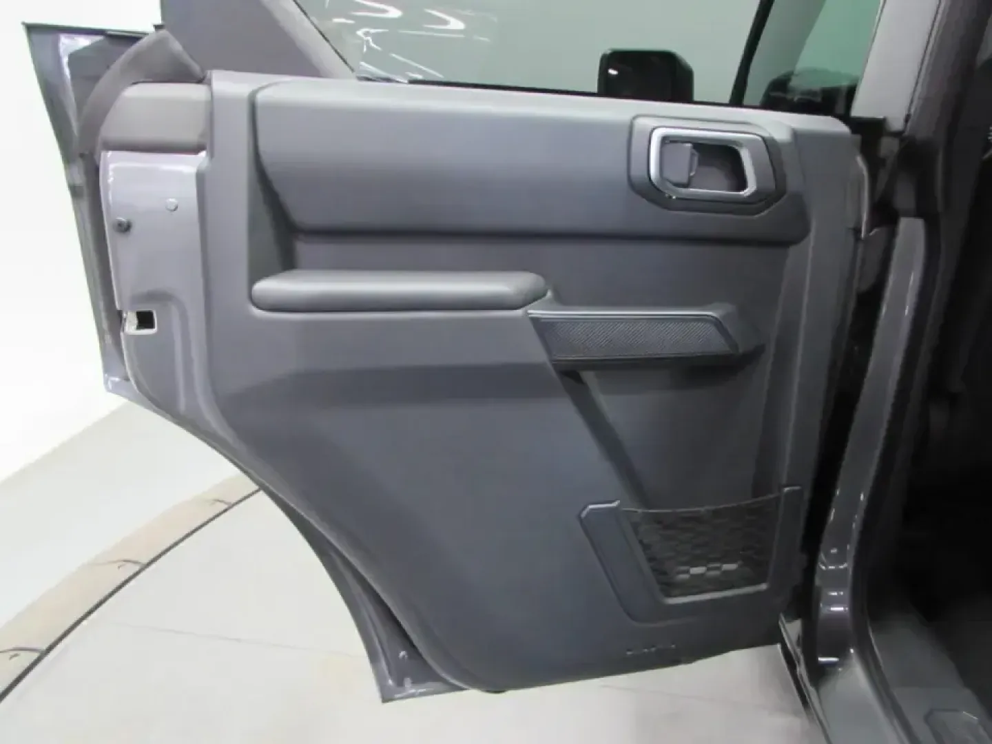 2026 /Black Onyx Ford Bronco Big Bend (1FMDE7BH7TL) with an 2.3L EcoBoost I-4 engine, 7M transmission, located at 12836 Highway 21, De Soto, MO, 63020, (636) 337-7777, 38.151867, -90.575615 - Weekend trails, river days, and back-road escapes feel a lot easier when your SUV is built to handle Missouri's changing terrain and still stay comfortable for daily life. This **2026 Ford Bronco Big Bend** in **Carb Gray** is the kind of adventure-ready rig that fits right in around De Soto-whether - Photo#13