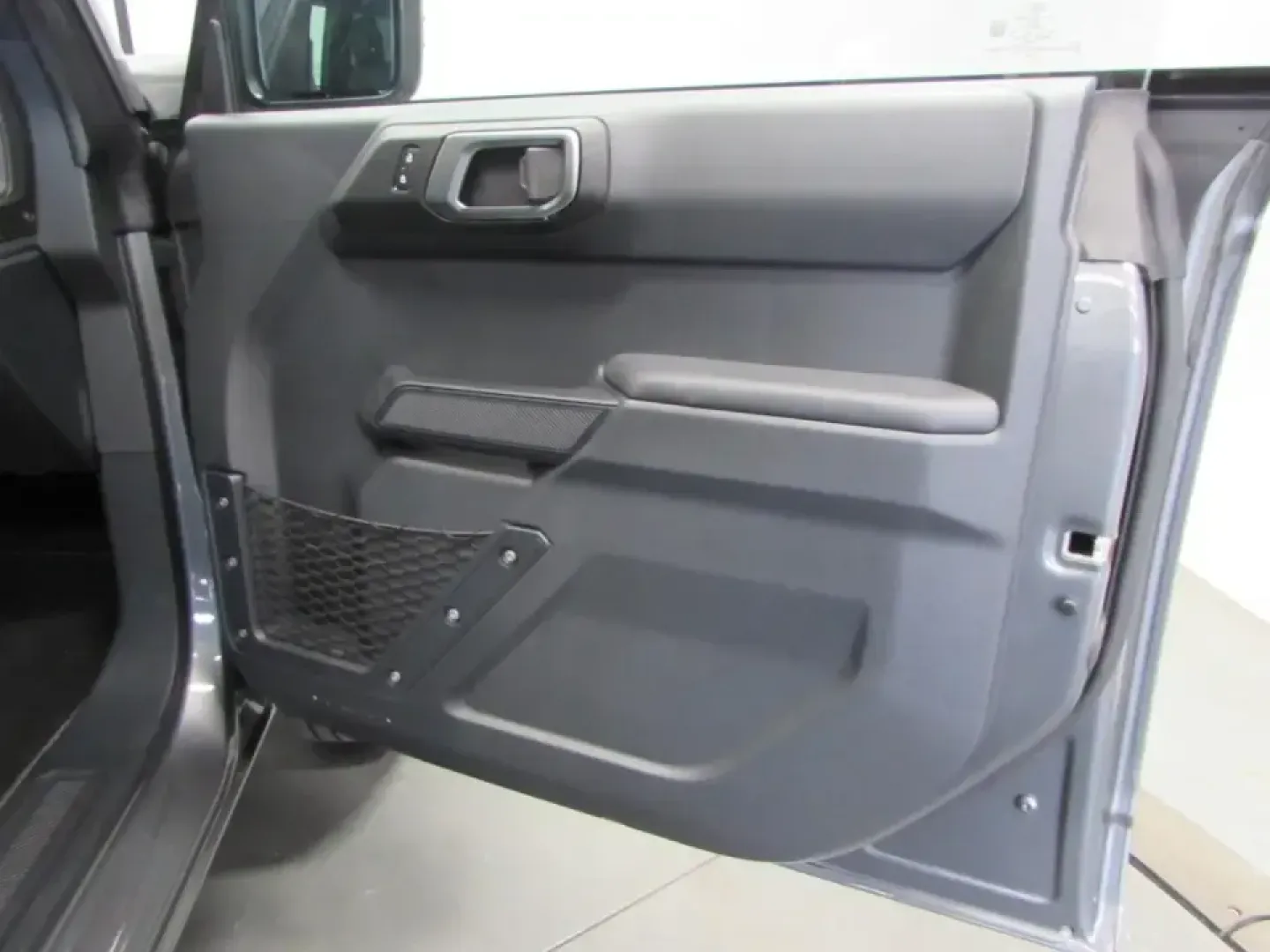 2026 /Black Onyx Ford Bronco Big Bend (1FMDE7BH7TL) with an 2.3L EcoBoost I-4 engine, 7M transmission, located at 12836 Highway 21, De Soto, MO, 63020, (636) 337-7777, 38.151867, -90.575615 - Weekend trails, river days, and back-road escapes feel a lot easier when your SUV is built to handle Missouri's changing terrain and still stay comfortable for daily life. This **2026 Ford Bronco Big Bend** in **Carb Gray** is the kind of adventure-ready rig that fits right in around De Soto-whether - Photo#15
