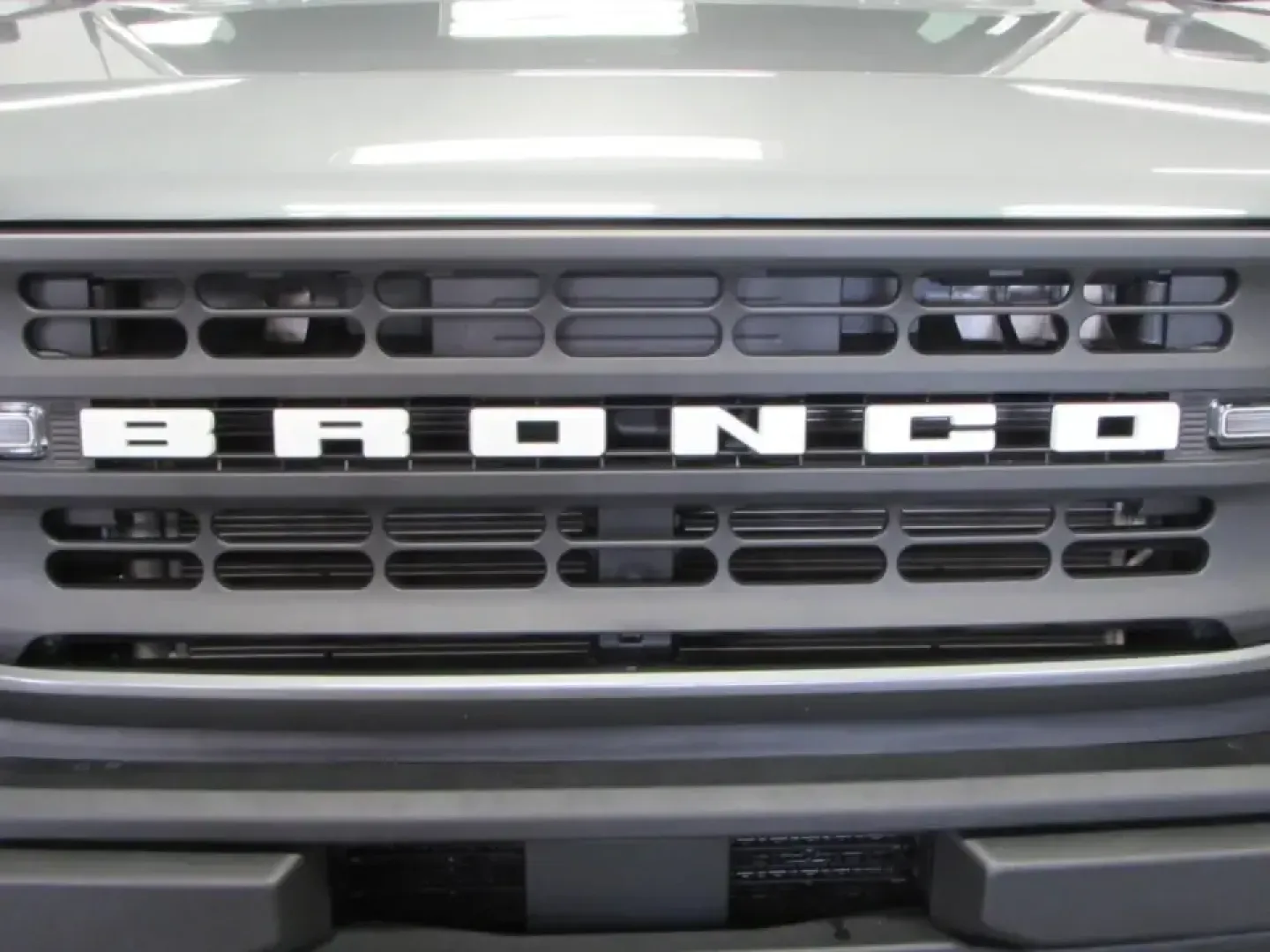 2026 /Black Onyx Ford Bronco Big Bend (1FMDE7BH7TL) with an 2.3L EcoBoost I-4 engine, 7M transmission, located at 12836 Highway 21, De Soto, MO, 63020, (636) 337-7777, 38.151867, -90.575615 - Weekend trails, river days, and back-road escapes feel a lot easier when your SUV is built to handle Missouri's changing terrain and still stay comfortable for daily life. This **2026 Ford Bronco Big Bend** in **Carb Gray** is the kind of adventure-ready rig that fits right in around De Soto-whether - Photo#32