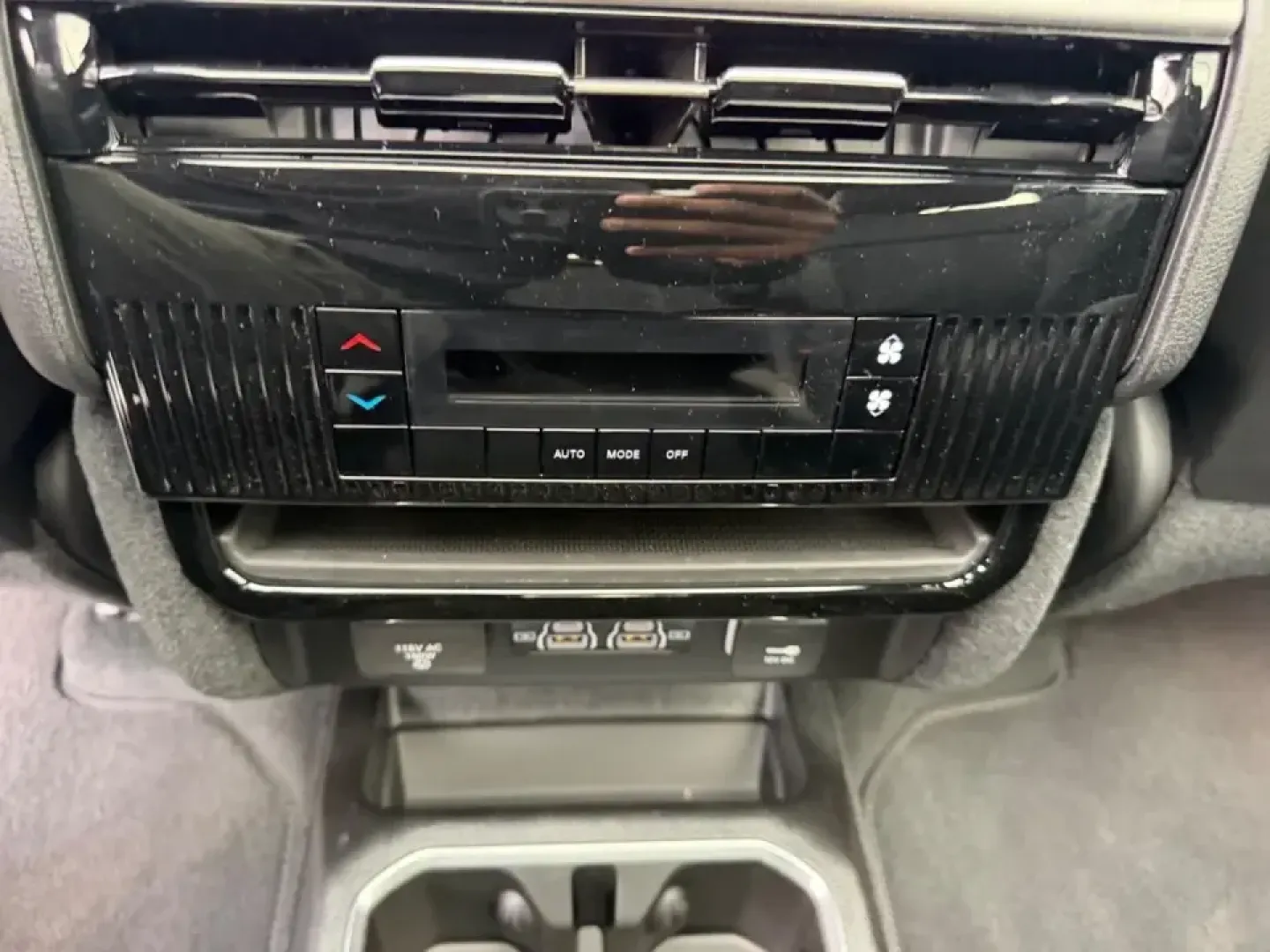 2026 /Global Black Leather Jeep Grand Wagoneer Base 4WD (1C4SJVAP5TS) with an 3.0L I6 Hurricane SO Twin Turbo ESS engine, 8A transmission, located at 970 Woodlawn Dr., Farmington, MO, 63640, (573) 431-7800, 37.825642, -90.468674 - Load up the family, the friends, and all the gear-this 2026 Jeep Grand Wagoneer Base 4WD is built for big weekends, long road trips, and everyday comfort when your schedule doesn't slow down. With just 25 miles, it delivers that nearly-new feel with the capability and presence you want for everythin - Photo#12