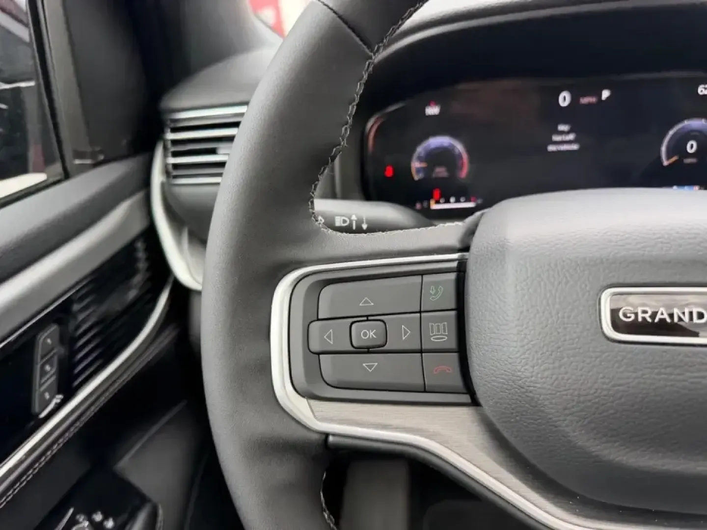 2026 /Global Black Leather Jeep Grand Wagoneer Base 4WD (1C4SJVAP5TS) with an 3.0L I6 Hurricane SO Twin Turbo ESS engine, 8A transmission, located at 970 Woodlawn Dr., Farmington, MO, 63640, (573) 431-7800, 37.825642, -90.468674 - Load up the family, the friends, and all the gear-this 2026 Jeep Grand Wagoneer Base 4WD is built for big weekends, long road trips, and everyday comfort when your schedule doesn't slow down. With just 25 miles, it delivers that nearly-new feel with the capability and presence you want for everythin - Photo#15
