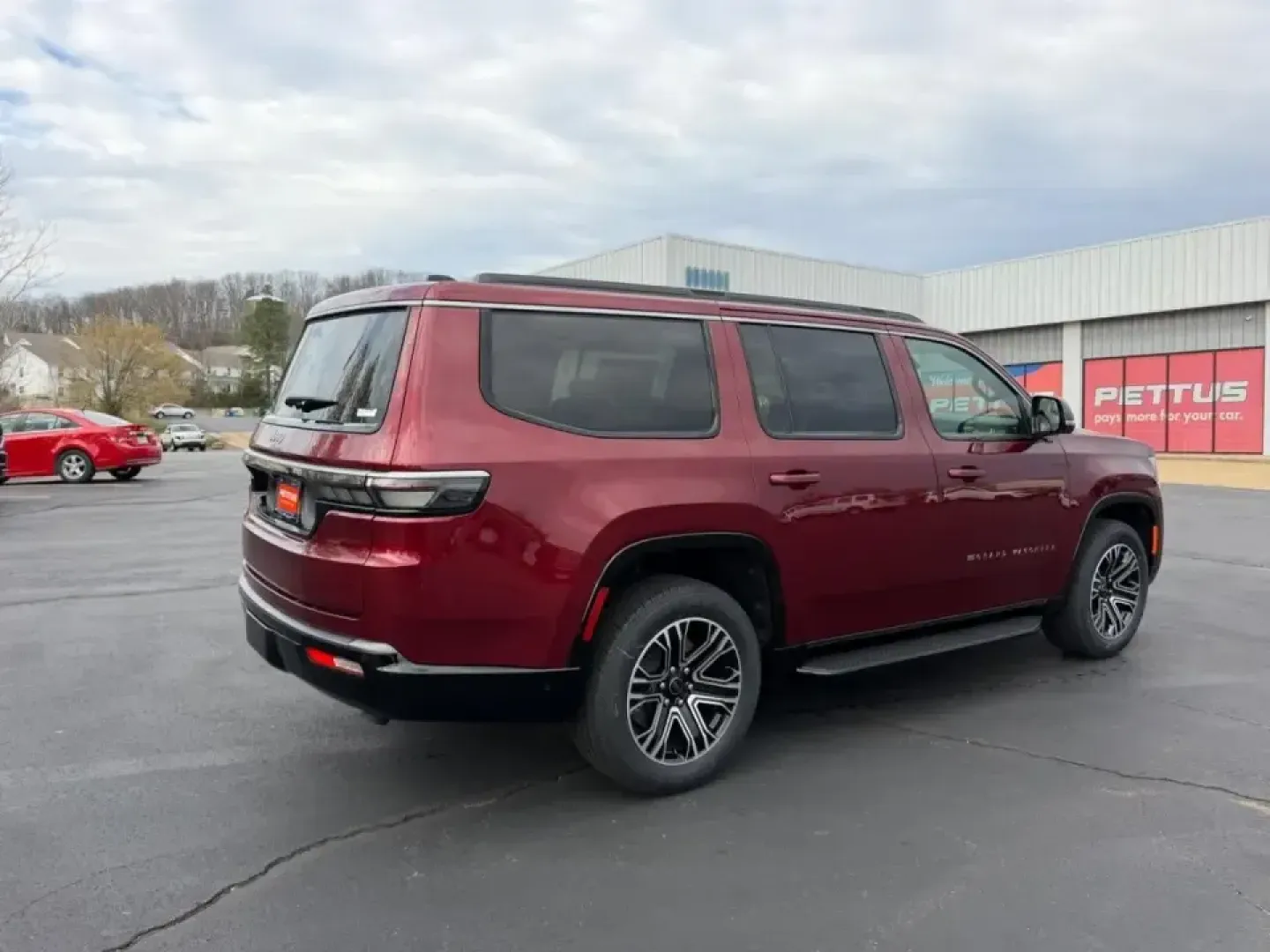 2026 /Global Black Leather Jeep Grand Wagoneer Base 4WD (1C4SJVAP5TS) with an 3.0L I6 Hurricane SO Twin Turbo ESS engine, 8A transmission, located at 970 Woodlawn Dr., Farmington, MO, 63640, (573) 431-7800, 37.825642, -90.468674 - Load up the family, the friends, and all the gear-this 2026 Jeep Grand Wagoneer Base 4WD is built for big weekends, long road trips, and everyday comfort when your schedule doesn't slow down. With just 25 miles, it delivers that nearly-new feel with the capability and presence you want for everythin - Photo#2