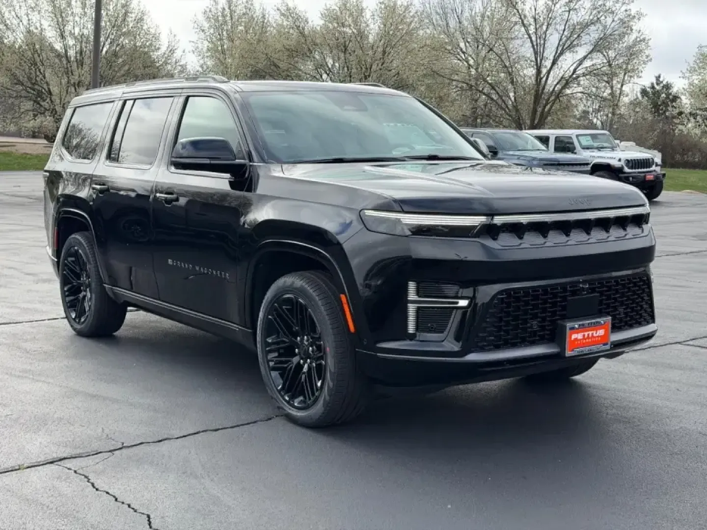 2026 /Global Black Leather Jeep Grand Wagoneer Limited Reserve (1C4SJVBP2TS) with an 3.0L I6 Hurricane SO Twin Turbo ESS engine, 8A transmission, located at 970 Woodlawn Dr., Farmington, MO, 63640, (573) 431-7800, 37.825642, -90.468674 - Big family road trips, client shuttles, or weekend escapes to the Ozarks feel effortless in a full-size luxury SUV built to do it all-and this 2026 Jeep Grand Wagoneer Series II 4WD is exactly that kind of vehicle. With just **5 miles**, it delivers that new-car freshness with the commanding presenc - Photo#0