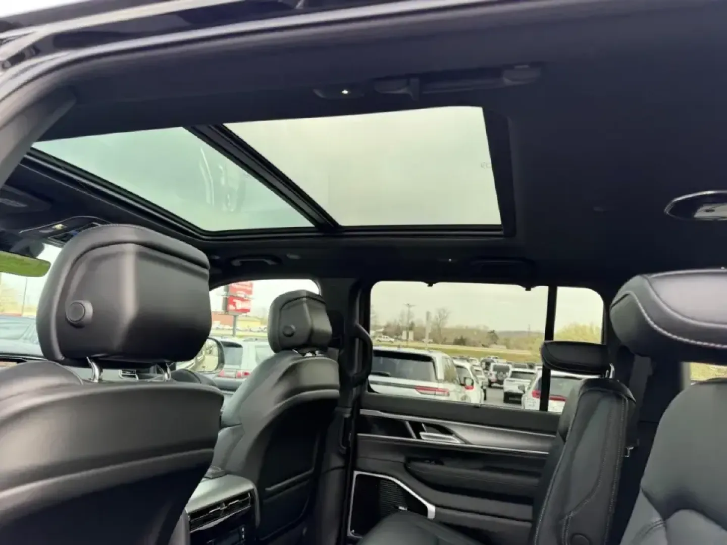 2026 /Global Black Leather Jeep Grand Wagoneer Limited Reserve (1C4SJVBP2TS) with an 3.0L I6 Hurricane SO Twin Turbo ESS engine, 8A transmission, located at 970 Woodlawn Dr., Farmington, MO, 63640, (573) 431-7800, 37.825642, -90.468674 - Big family road trips, client shuttles, or weekend escapes to the Ozarks feel effortless in a full-size luxury SUV built to do it all-and this 2026 Jeep Grand Wagoneer Series II 4WD is exactly that kind of vehicle. With just **5 miles**, it delivers that new-car freshness with the commanding presenc - Photo#11