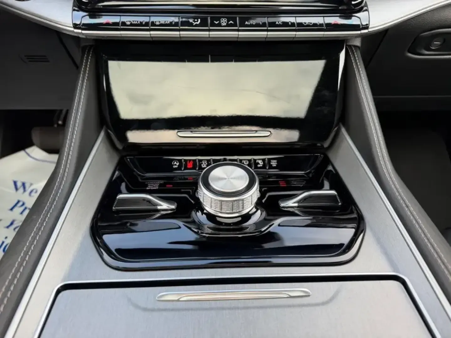 2026 /Global Black Leather Jeep Grand Wagoneer Limited Reserve (1C4SJVBP2TS) with an 3.0L I6 Hurricane SO Twin Turbo ESS engine, 8A transmission, located at 970 Woodlawn Dr., Farmington, MO, 63640, (573) 431-7800, 37.825642, -90.468674 - Big family road trips, client shuttles, or weekend escapes to the Ozarks feel effortless in a full-size luxury SUV built to do it all-and this 2026 Jeep Grand Wagoneer Series II 4WD is exactly that kind of vehicle. With just **5 miles**, it delivers that new-car freshness with the commanding presenc - Photo#19