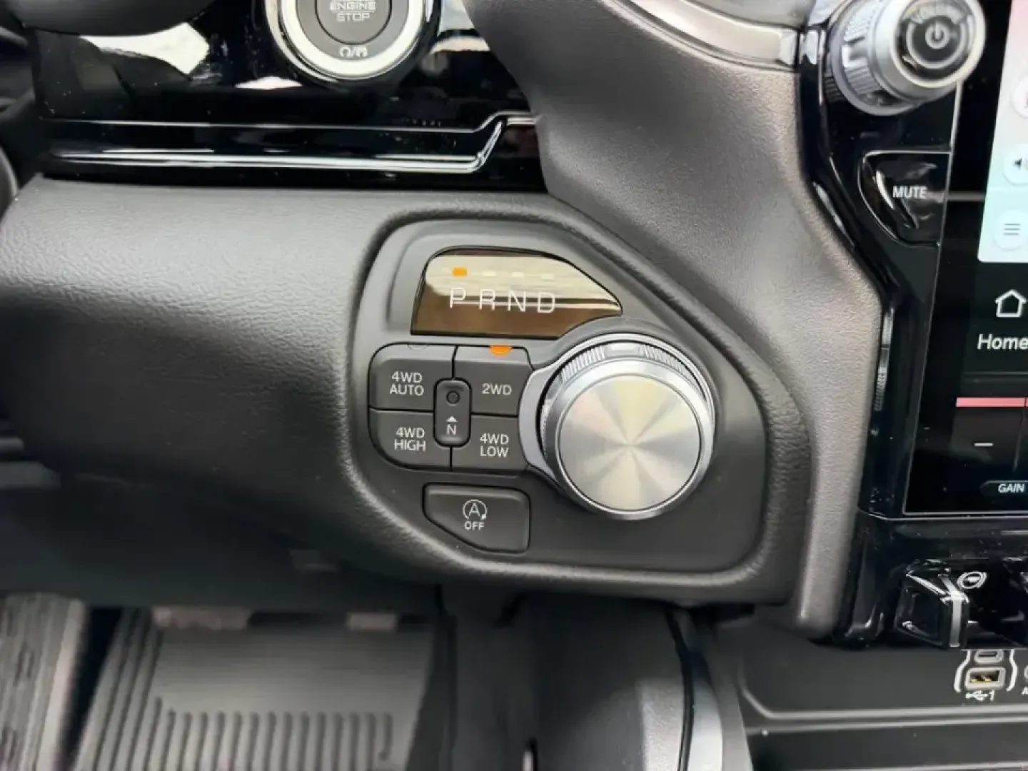 2026 /Black Leather Ram 1500 Laramie (1C6SRFJT9TN) with an 5.7L engine, Automatic transmission, located at 970 Woodlawn Dr., Farmington, MO, 63640, (573) 431-7800, 37.825642, -90.468674 - Weekend lake runs to St. Joe State Park, hauling gear for a campsite at Silver Mines, or simply making your daily commute down US-67 feel effortless-this truck is built for real Missouri life. If you want a refined pickup that can handle Farmington backroads, jobsite duty, and family comfort in one - Photo#17