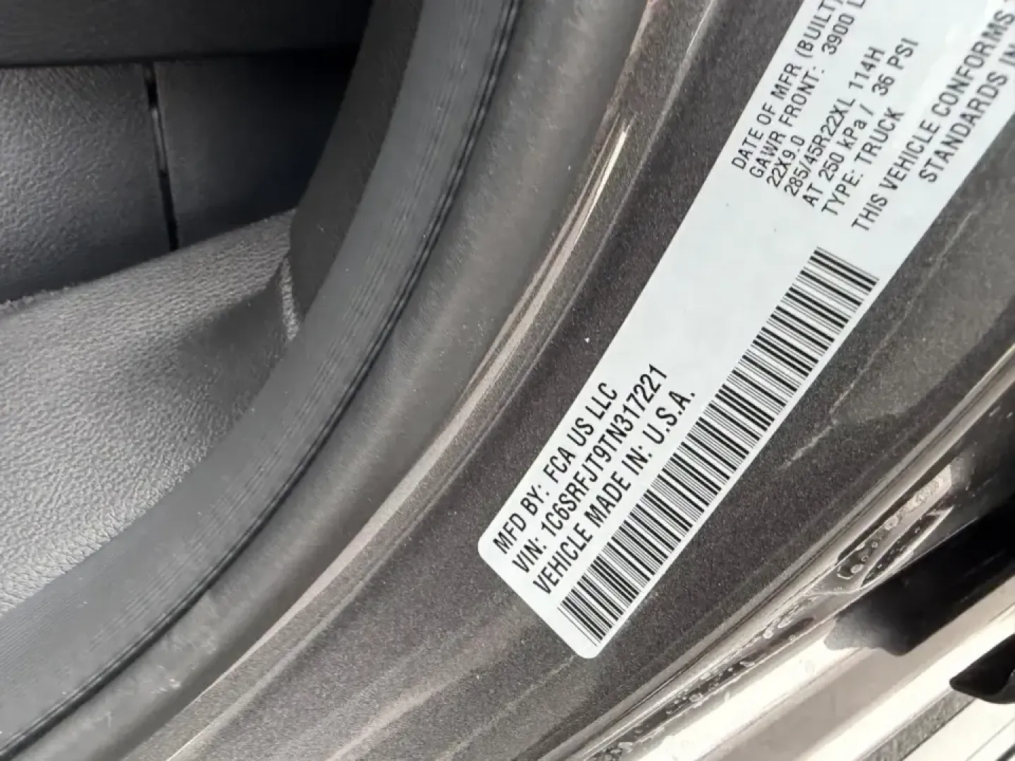 2026 /Black Leather Ram 1500 Laramie (1C6SRFJT9TN) with an 5.7L engine, Automatic transmission, located at 970 Woodlawn Dr., Farmington, MO, 63640, (573) 431-7800, 37.825642, -90.468674 - Weekend lake runs to St. Joe State Park, hauling gear for a campsite at Silver Mines, or simply making your daily commute down US-67 feel effortless-this truck is built for real Missouri life. If you want a refined pickup that can handle Farmington backroads, jobsite duty, and family comfort in one - Photo#24