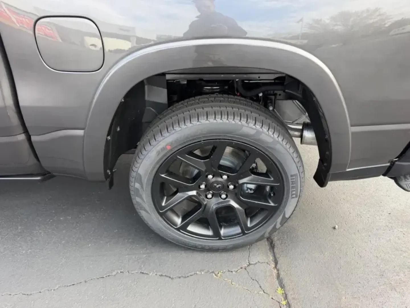 2026 /Black Leather Ram 1500 Laramie (1C6SRFJT9TN) with an 5.7L engine, Automatic transmission, located at 970 Woodlawn Dr., Farmington, MO, 63640, (573) 431-7800, 37.825642, -90.468674 - Weekend lake runs to St. Joe State Park, hauling gear for a campsite at Silver Mines, or simply making your daily commute down US-67 feel effortless-this truck is built for real Missouri life. If you want a refined pickup that can handle Farmington backroads, jobsite duty, and family comfort in one - Photo#5